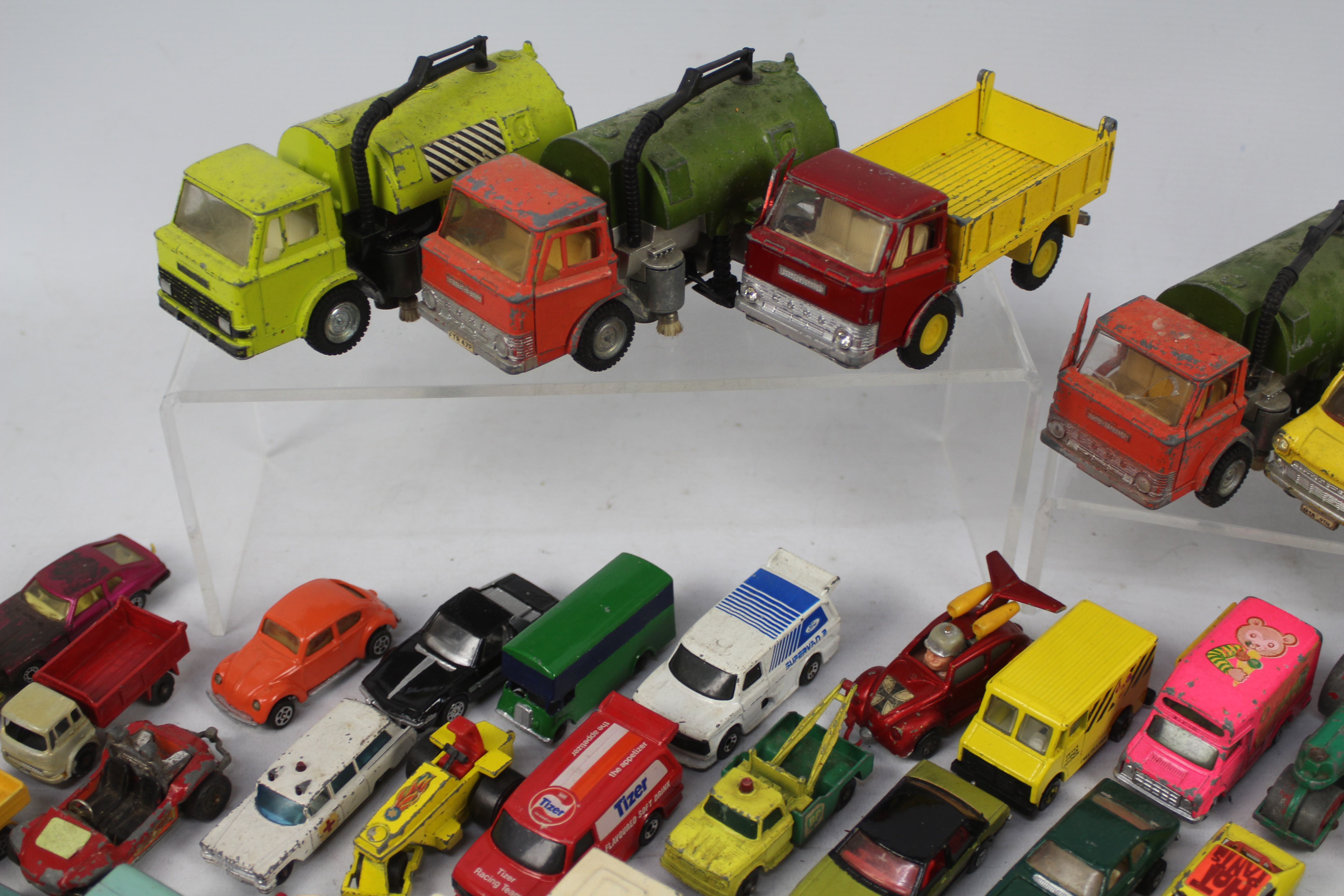 Corgi - Dinky - Matchbox - Hot Wheels - A group of approximately 70 vehicles including Ford Transit - Image 2 of 5