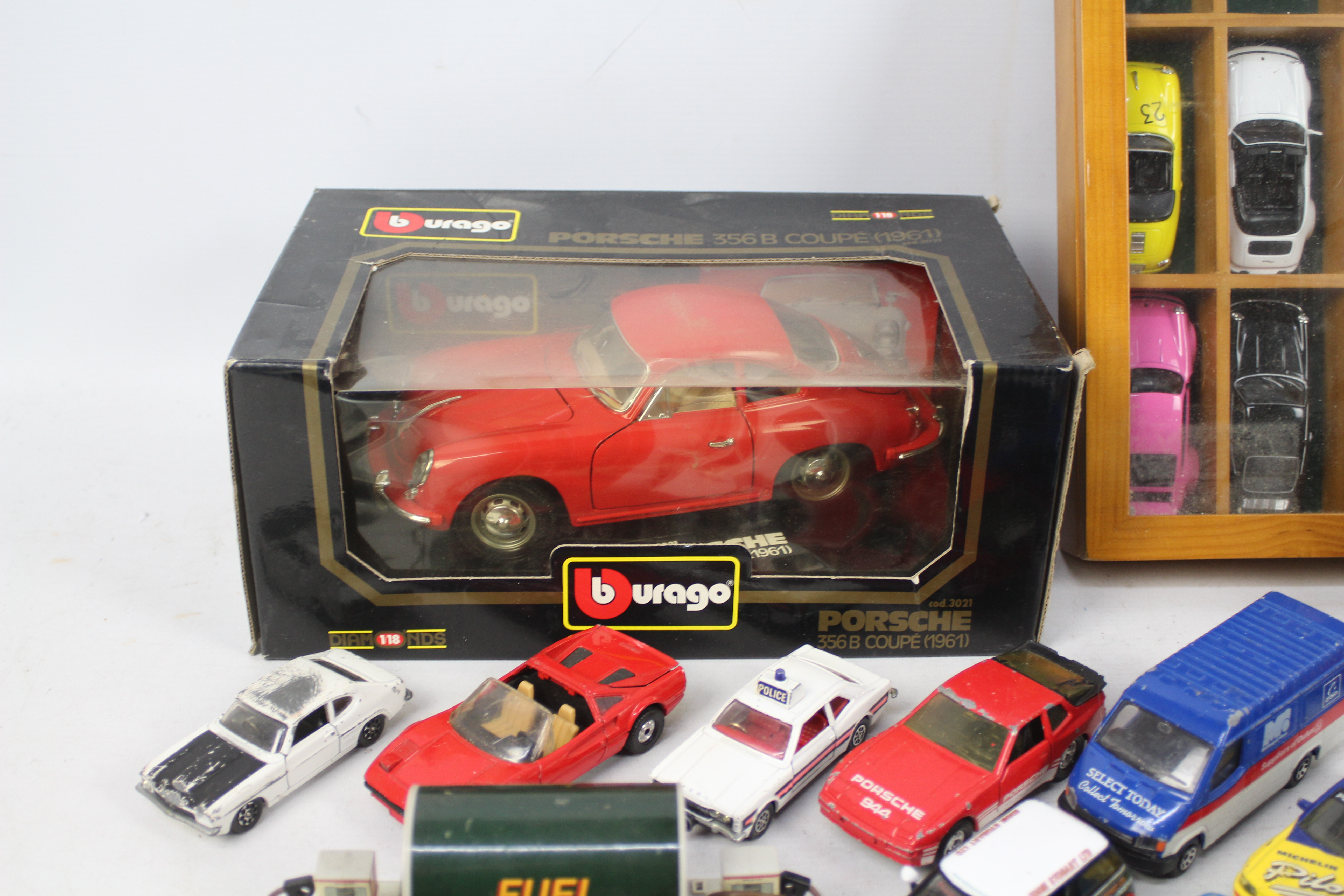 Corgi - Dinky - Bburago - A collection of 35 x vehicles including Bedford Car Transporter # 1101, - Image 3 of 5