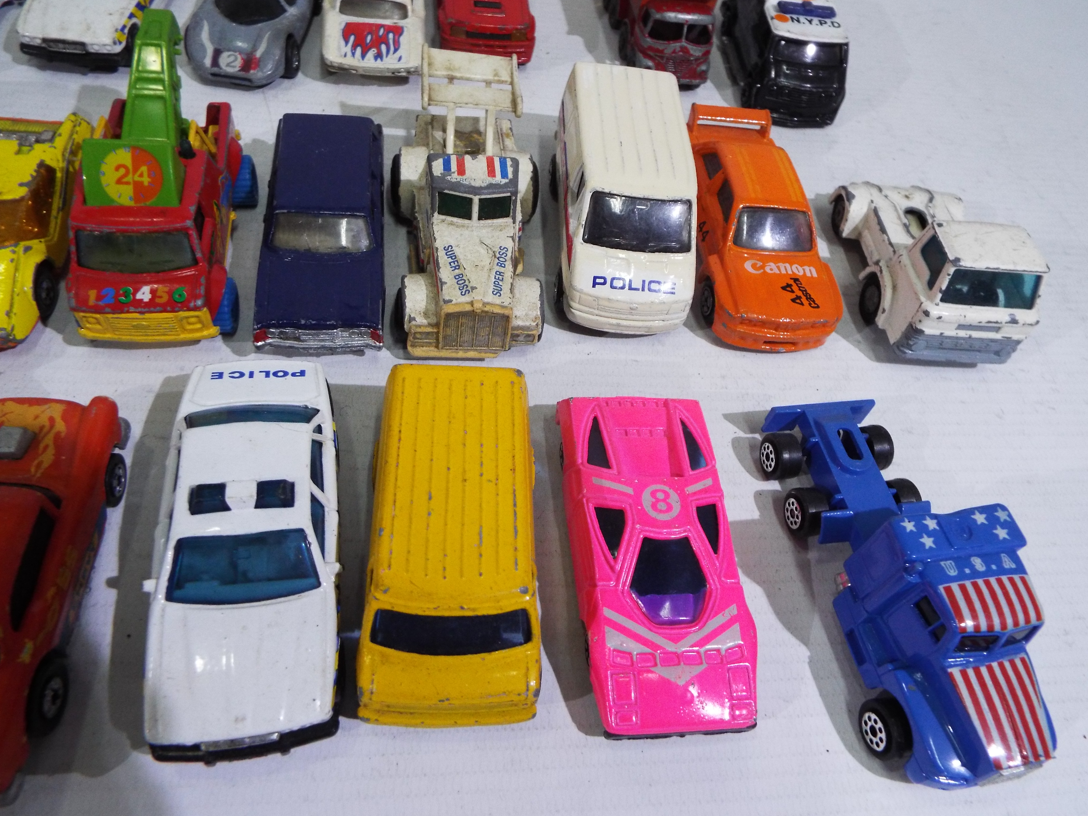 Corgi - Matchbox - Majorette - A collection of 80 plus vehicles including Ford Mustang Cobra, - Image 5 of 5