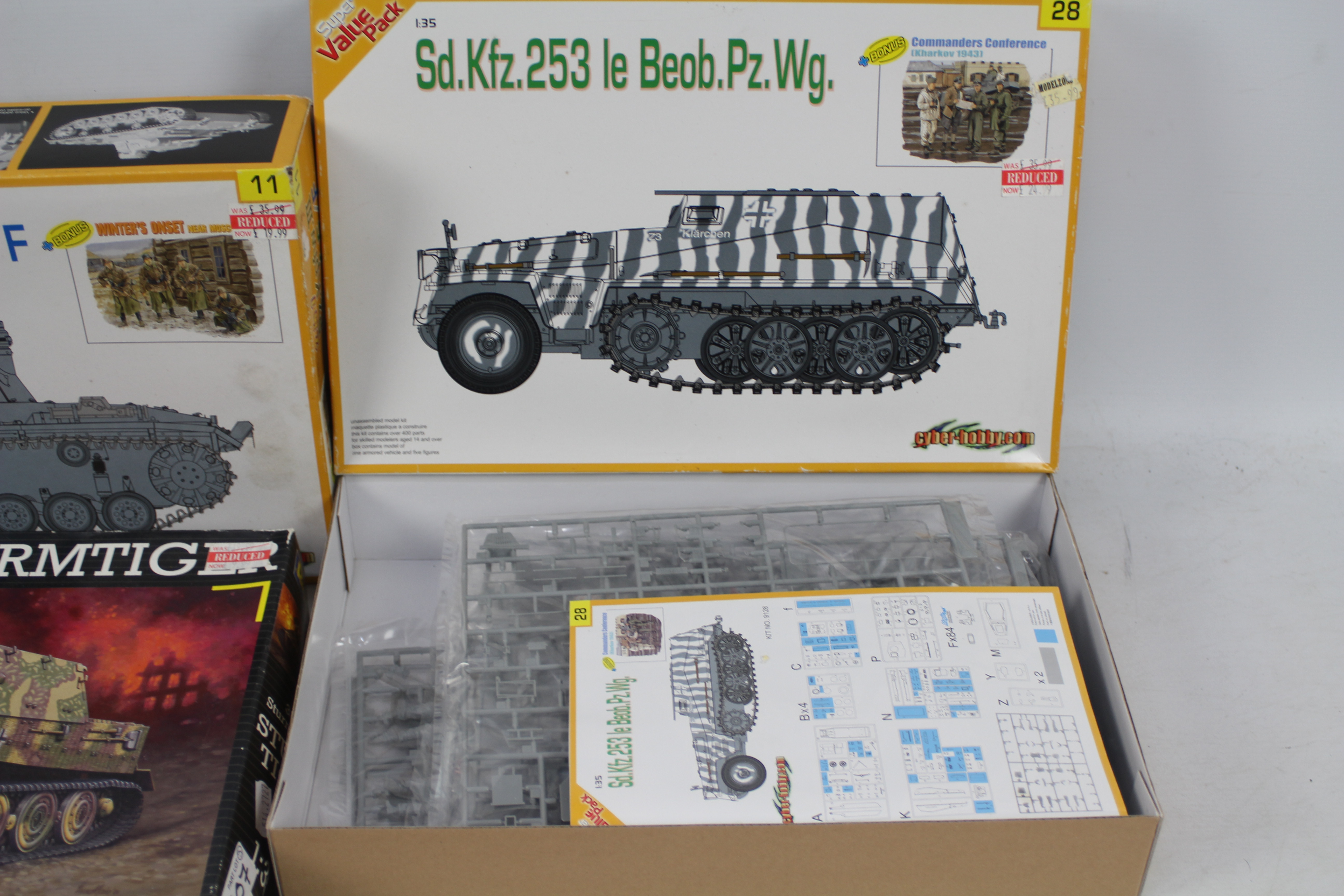 Dragon - Revell - Three boxed 1:35 German military vehicle plastic model kits. - Image 2 of 2