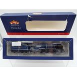 Bachmann - an OO gauge 21 DCC fitted model 4-6-2 locomotive and tender running no 60122 'Curlew',