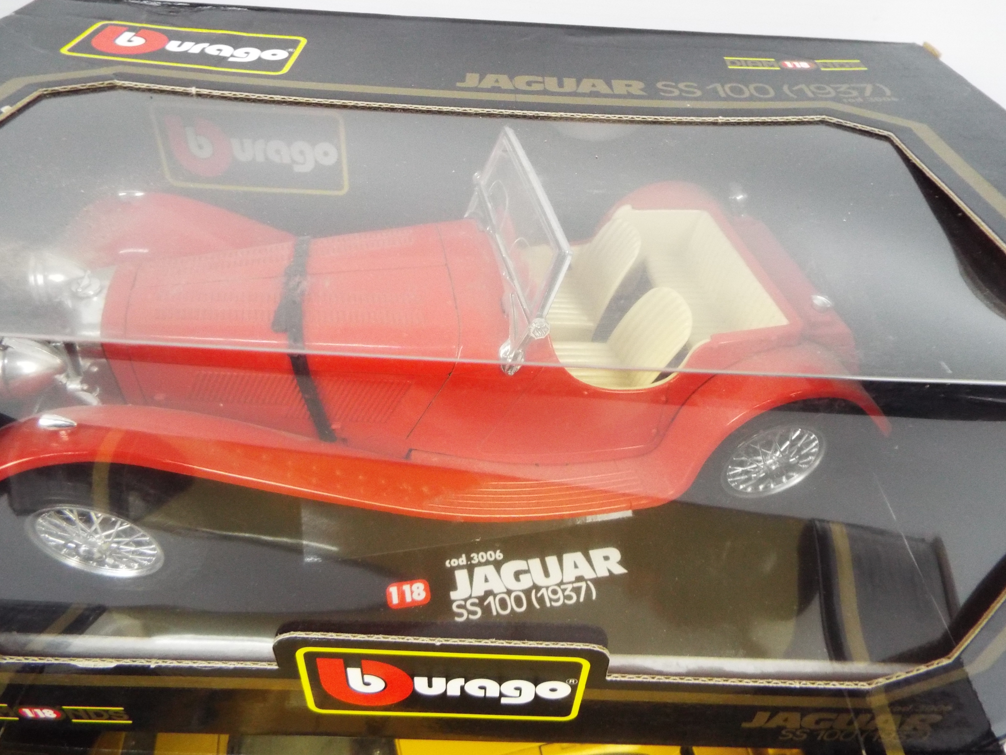 Bburago - Four boxed 1:18 scale diecast model cars from Bburago. - Image 3 of 5