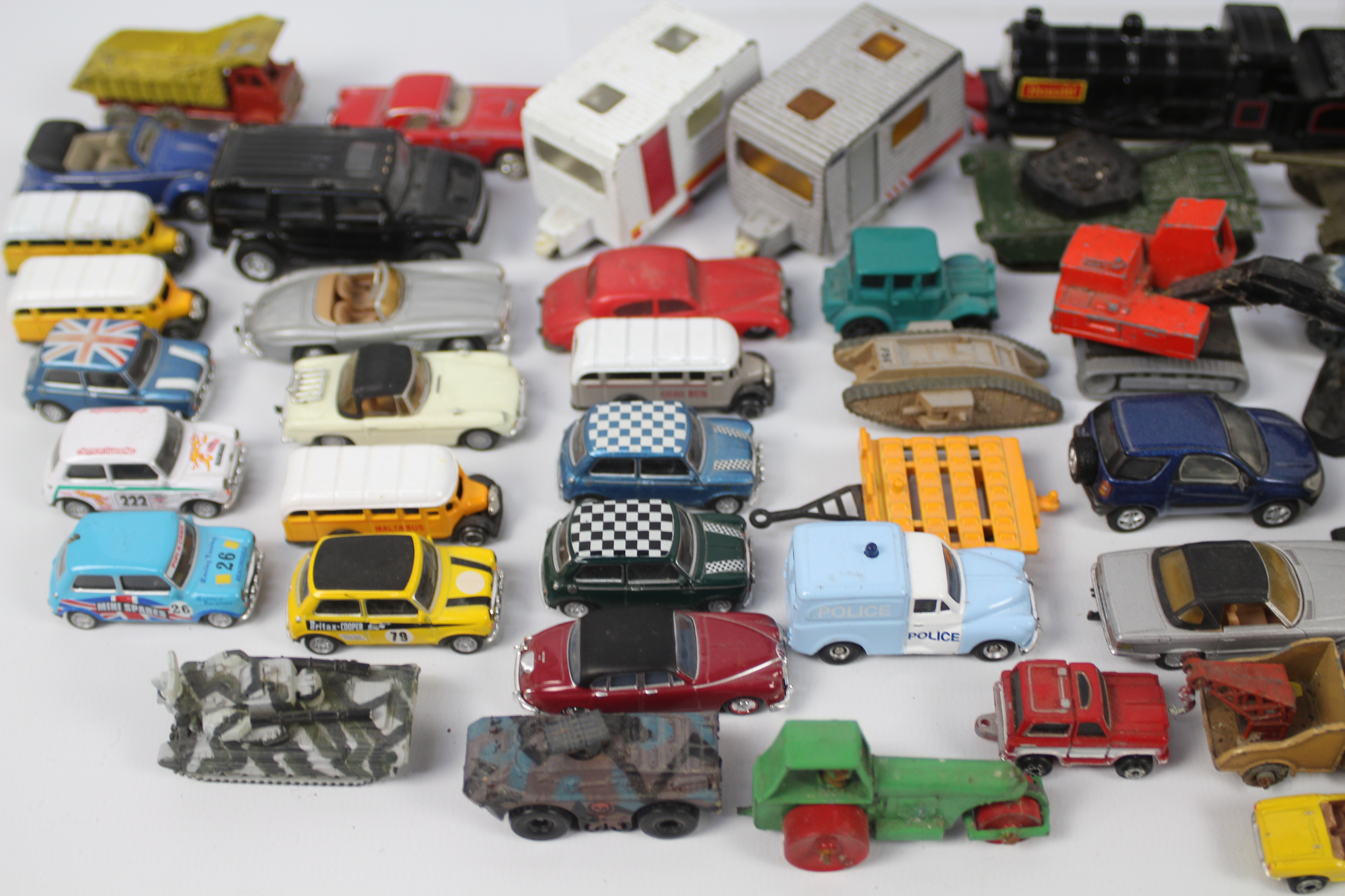 Cararama - Matchbox - Hongwell - A collection of 70 plus vehicles mostly in 1:76 scale including - Image 4 of 5