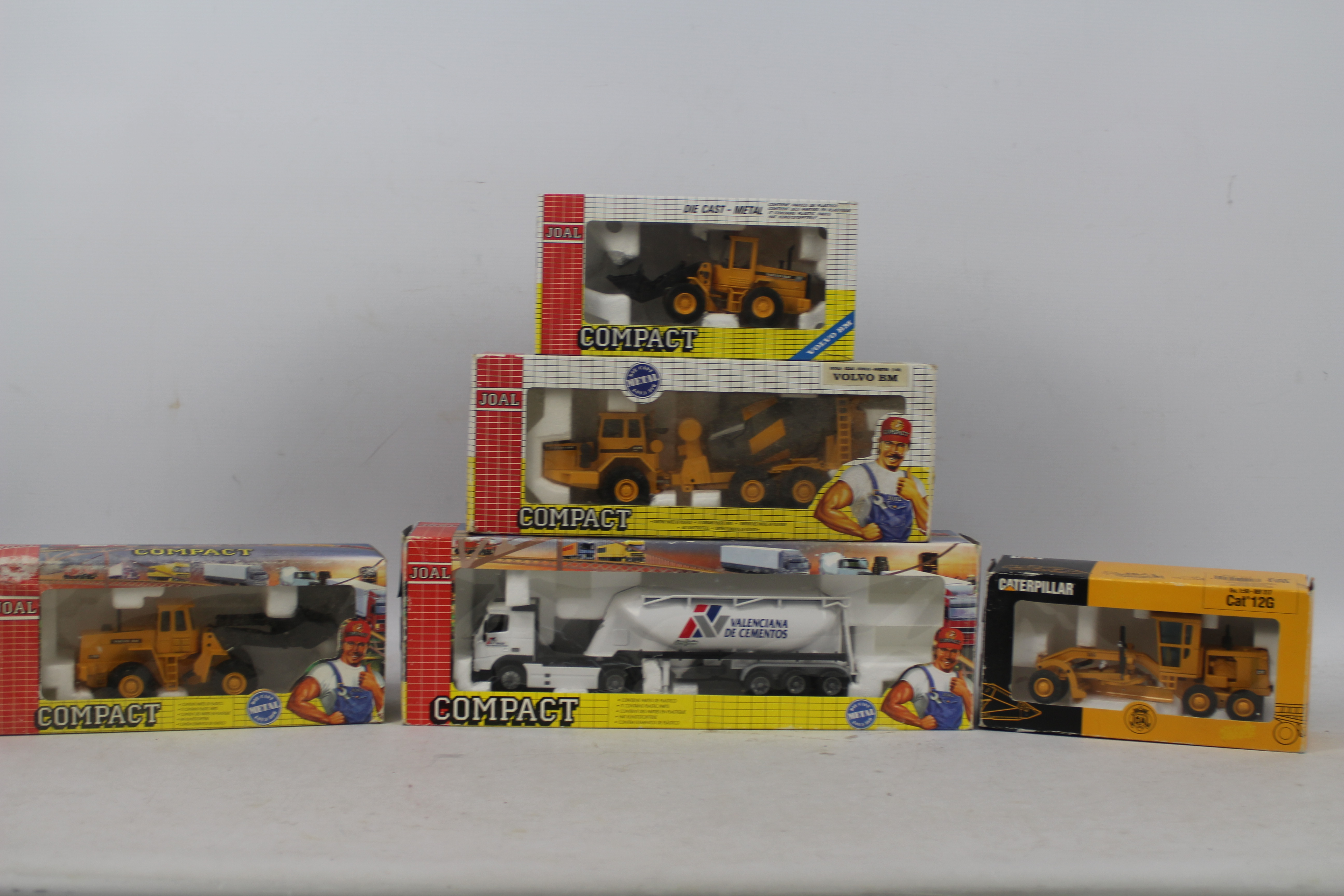 Joal - Five boxed diecast mainly construction vehicles in 1:50 scale from Joal.