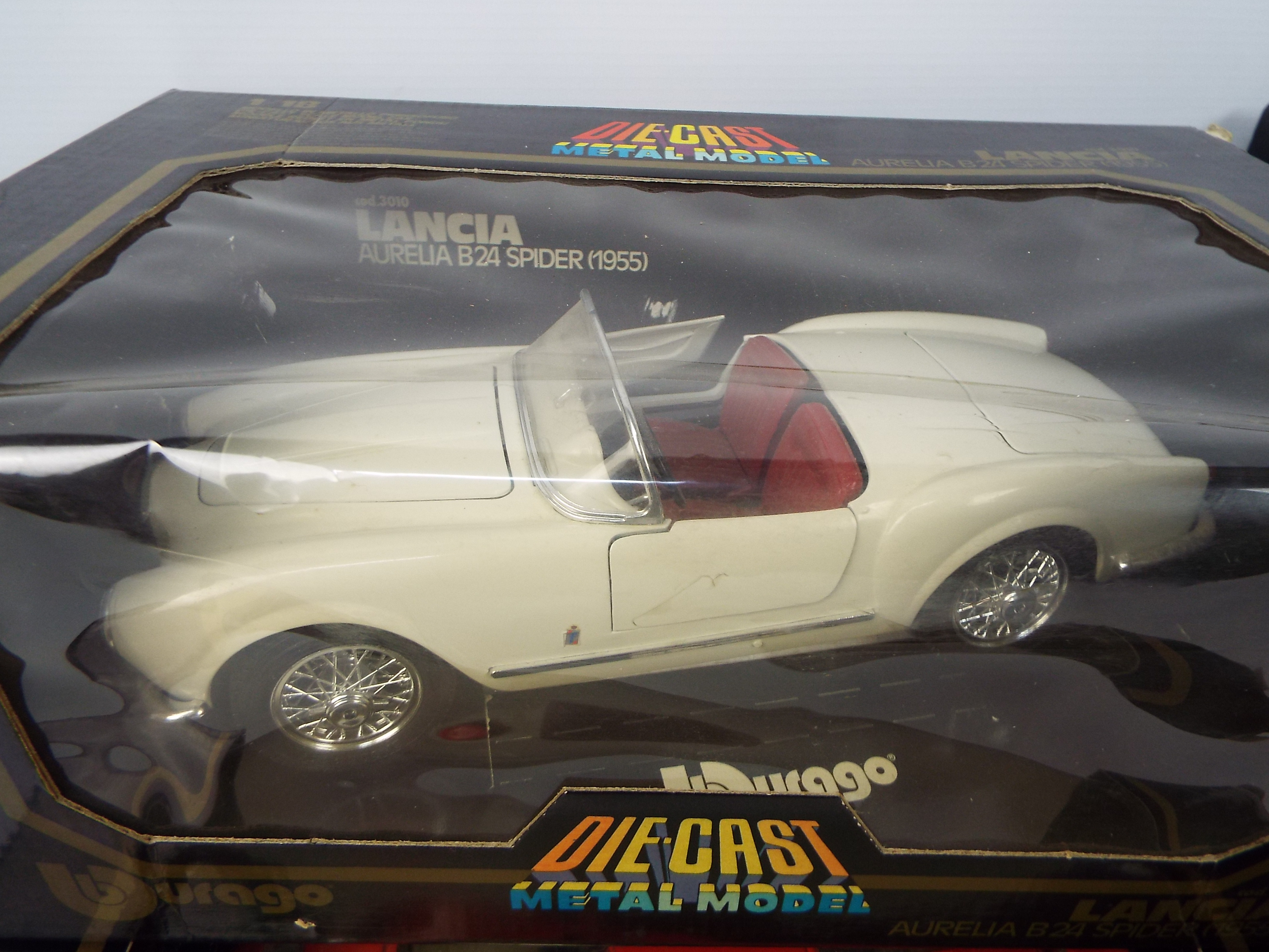 Bburago - Four boxed 1:18 scale diecast model cars from Bburago. - Image 2 of 5