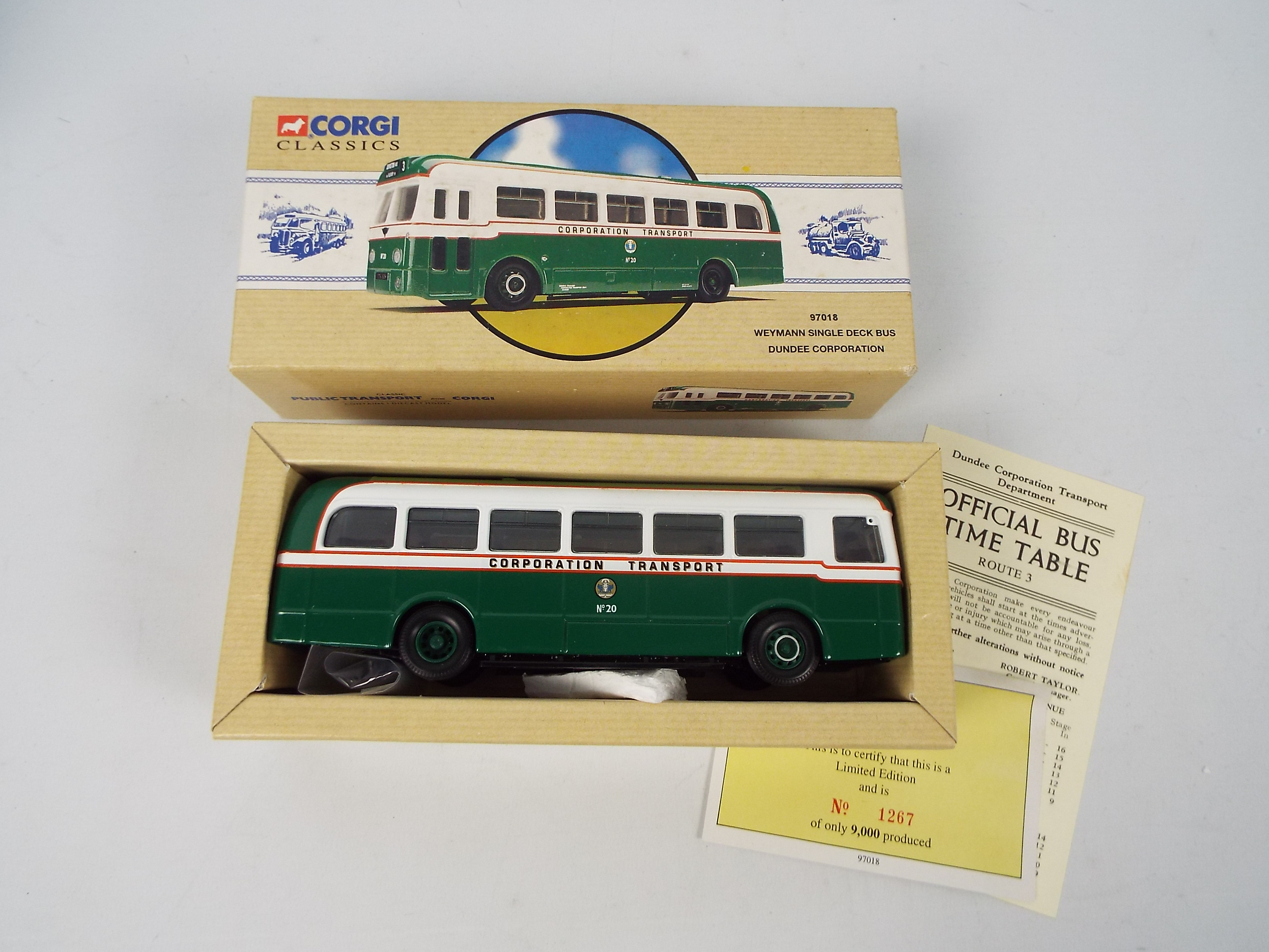 Corgi - Atlas Editions - Solido - A boxed collection of 13 diecast model vehicles and aircraft in - Image 5 of 5