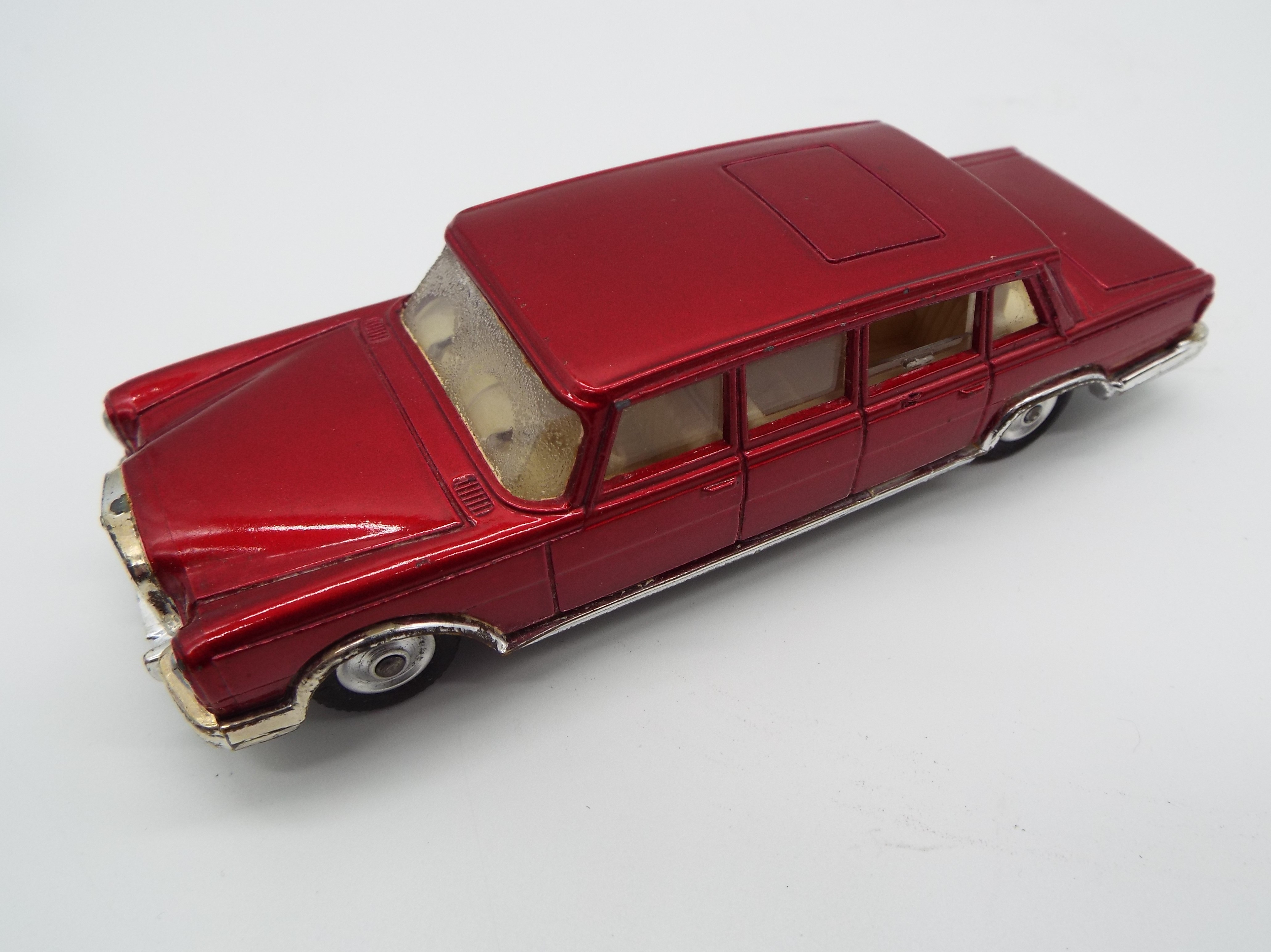 Corgi - a diecast model Mercedes Benz 600 Pullman with operating windscreen wipers, - Image 2 of 3