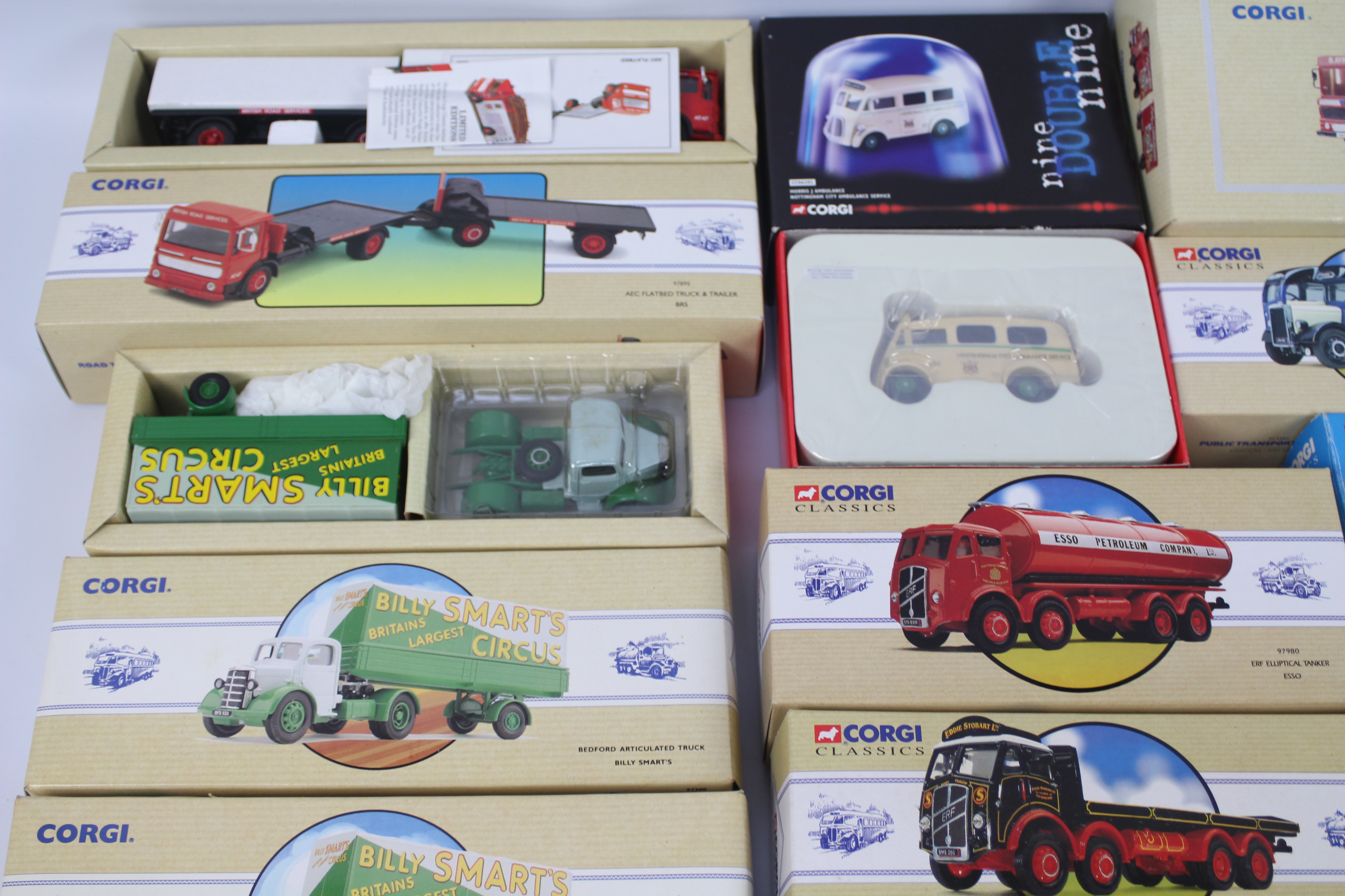 Corgi - 13 boxed diecast model vehicles from various Corgi ranges. - Image 2 of 2