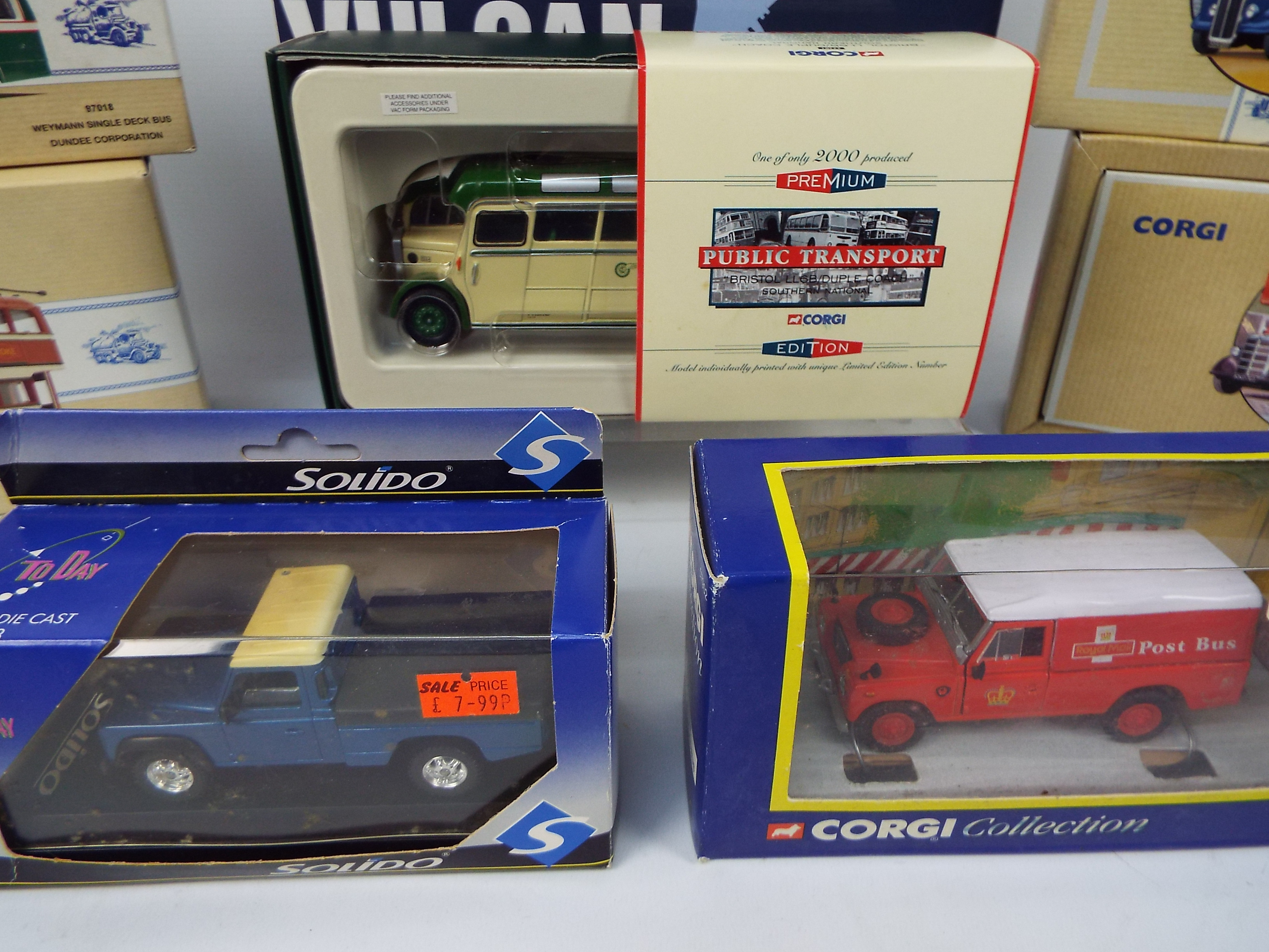 Corgi - Atlas Editions - Solido - A boxed collection of 13 diecast model vehicles and aircraft in - Image 4 of 5