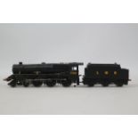 Hornby - an OO gauge model 4-6-0 locomotive and tender, running no 5156 'Ayrshire Yeomanry',