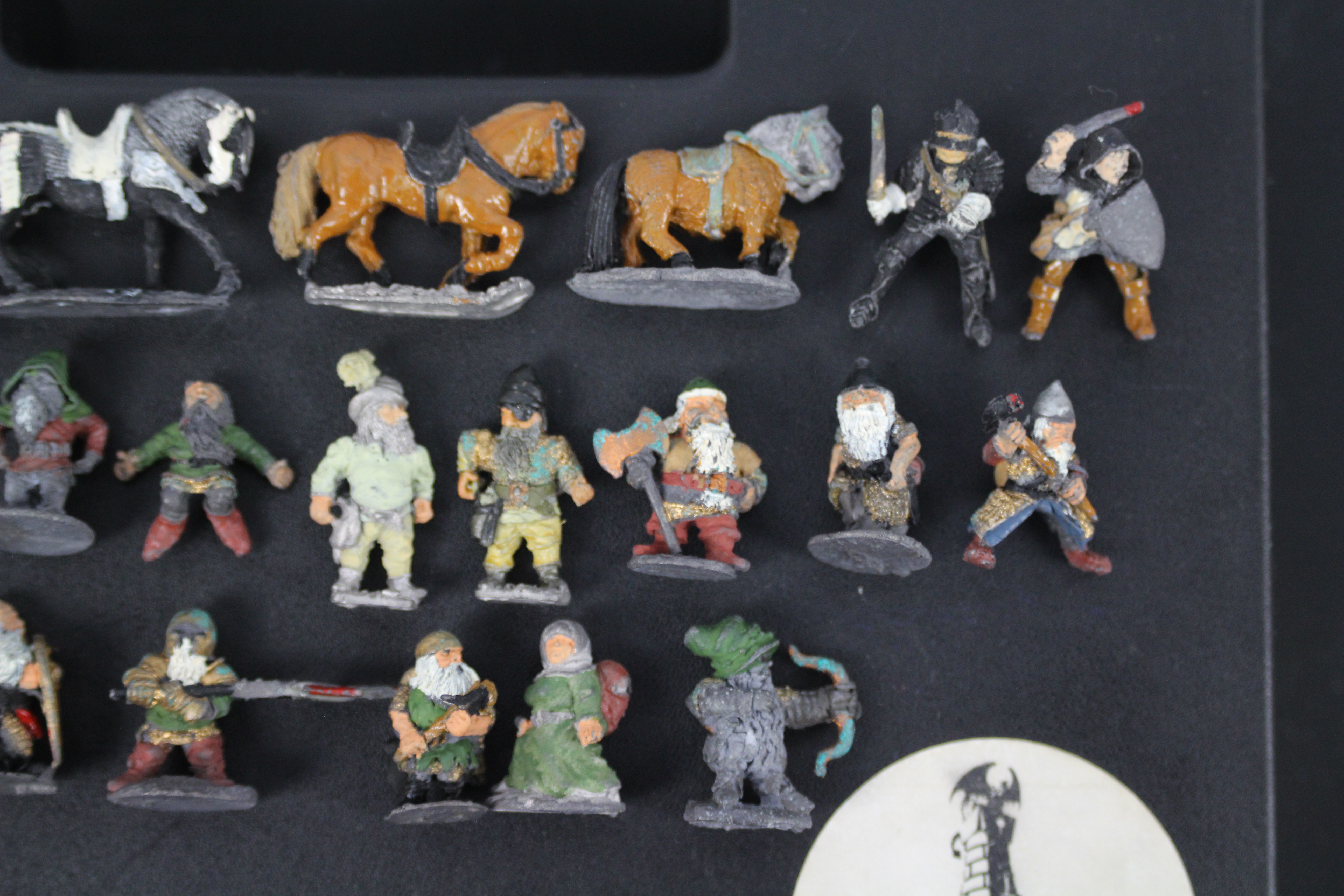 Dragontower - Others - A collection of over 20 painted white metal role-playing figures attributed - Image 3 of 3