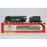 Hornby - A boxed Hornby R065 OO gauge Standard Class 9F 2-10-0 steam locomotive and tender Op.No.