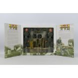 Dragon - A boxed Dragon two action figure set #70053 1:6 WW2 Konigsberg 1945 "Klein" and "Gross"