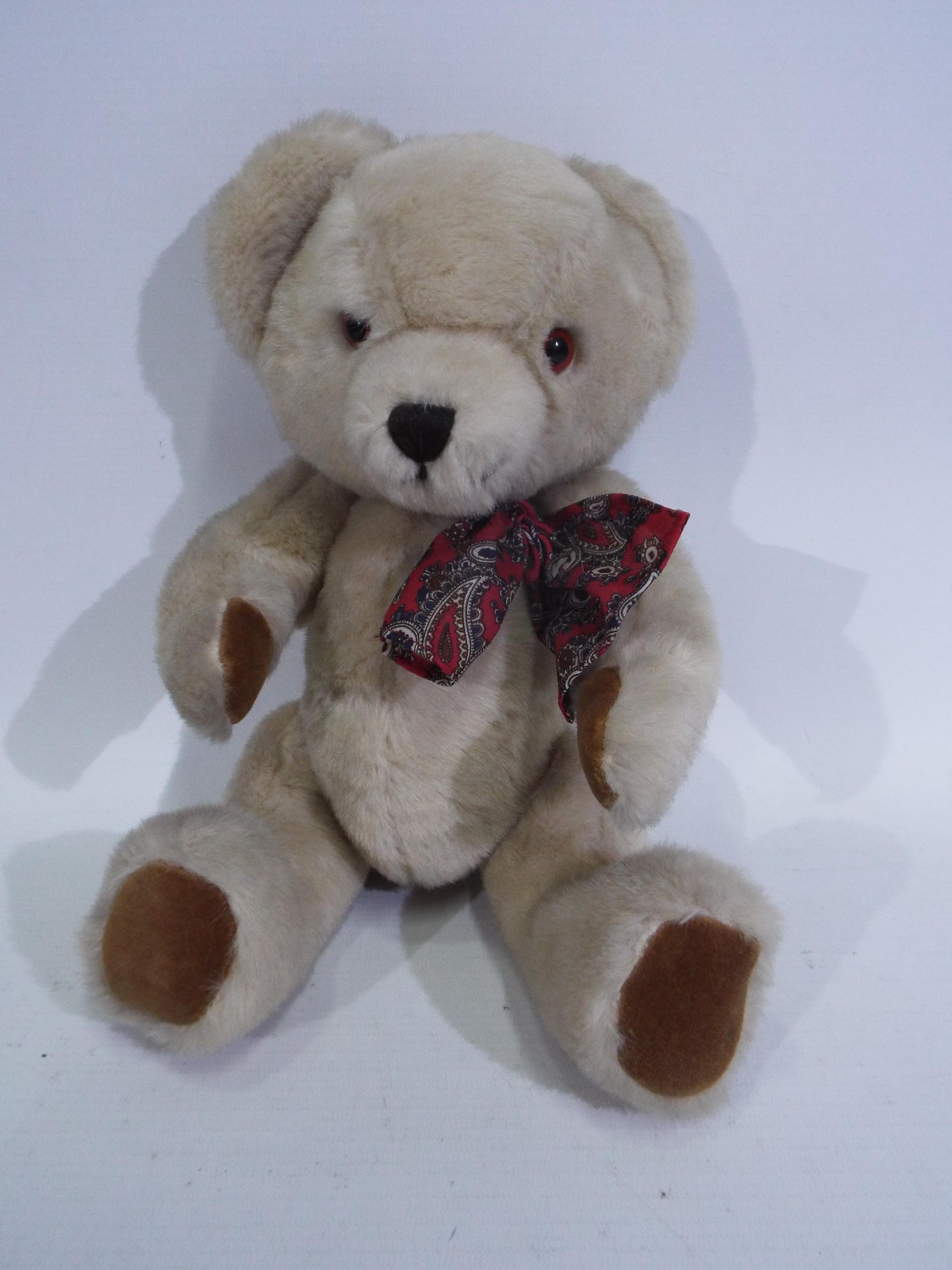 House Of Nisbet - 2 x limited edition bears, - Image 7 of 8