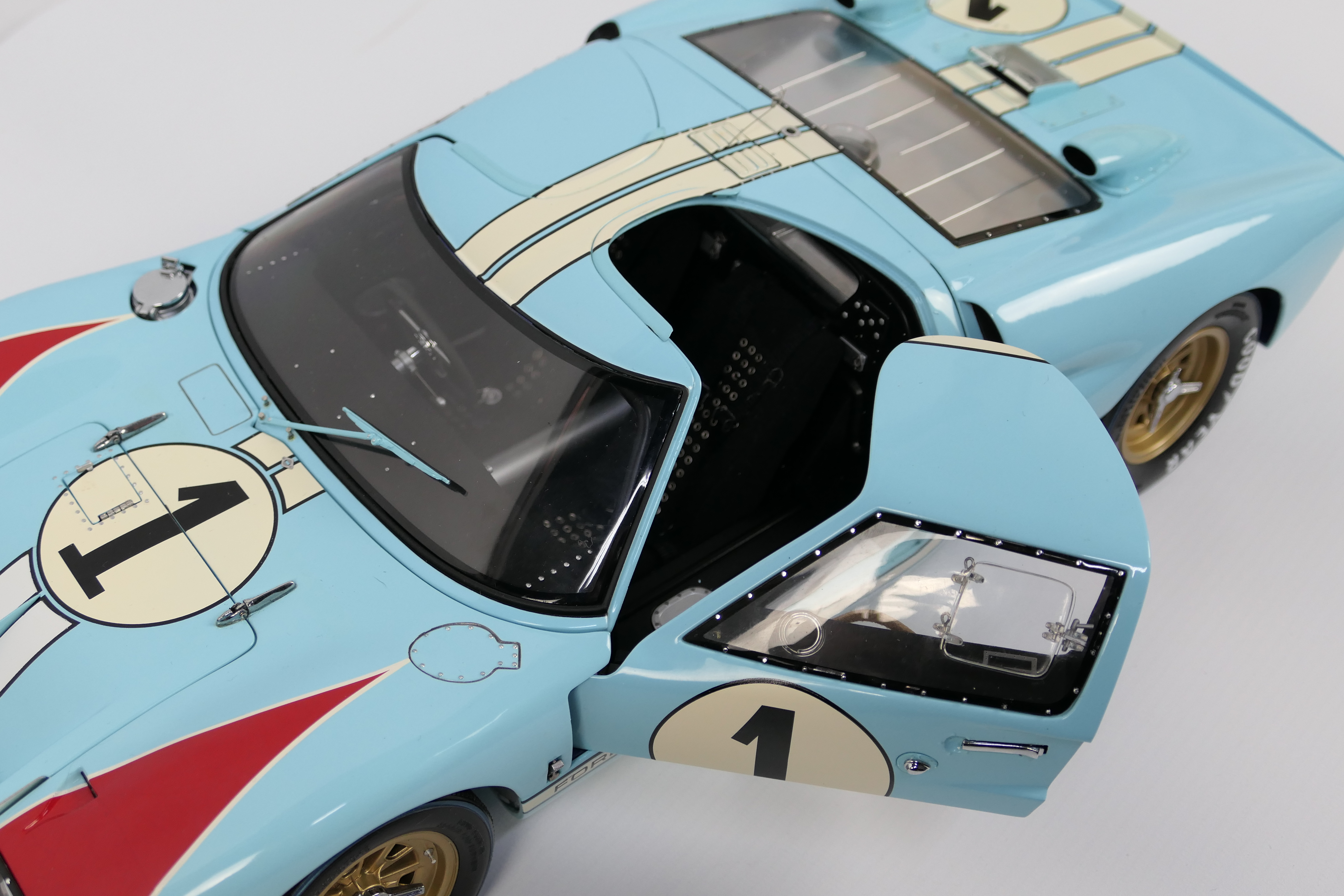 Exoto - A rare boxed 1:10 scale Ford GT40 MkII # LMC10011. - Image 7 of 24
