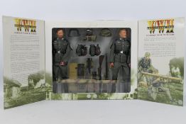 Dragon - A boxed Dragon two action figure set #70053 1:6 WW2 Konigsberg 1945 "Klein" and "Gross"