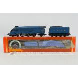 Hornby - A boxed OO gauge Hornby R372 Class A4 4-6-2 steam locomotive and tender Op.No.