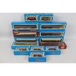 Airfix / GWR Models - A rake of 14 boxed OO gauge passenger and freight rolling stock items from