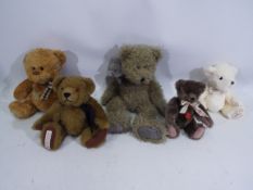 Hermann, Teddy Edwards, Boyds and others - 5 bears. A jointed Hermann bear with stitched nose.