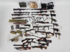 Dragon - DiD - An arsenal of loose 1:6 scale action figure weapons and accessories,