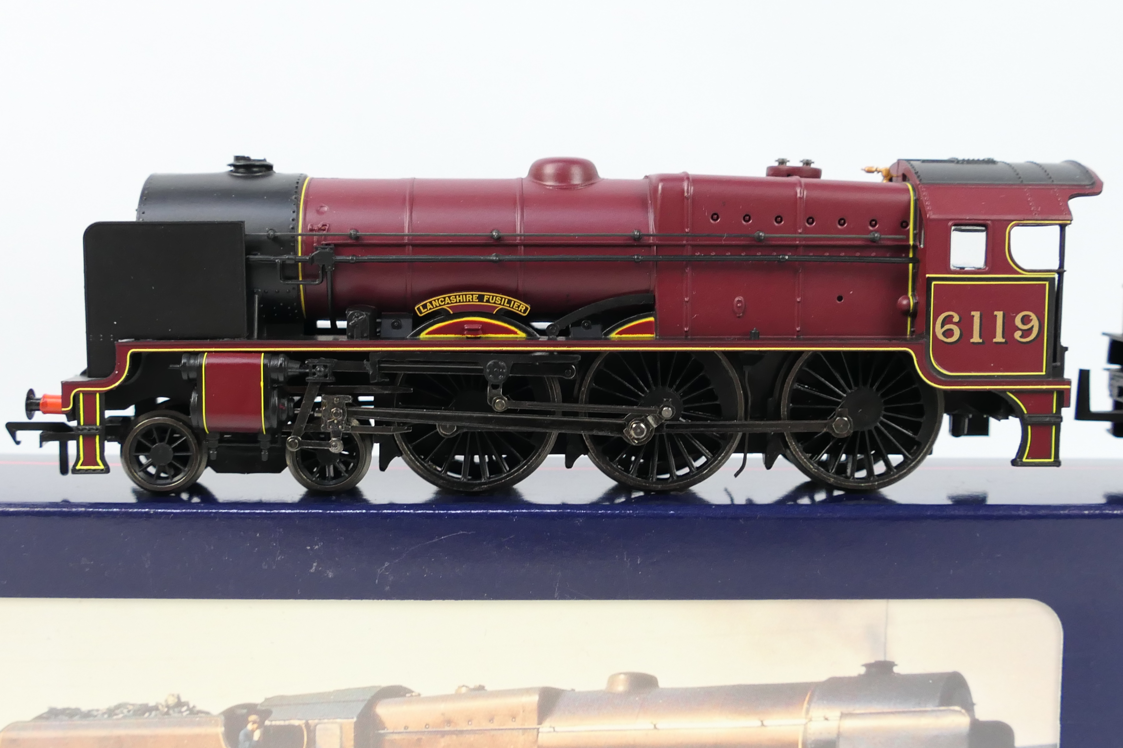 Bachmann - A boxed Bachmann Branchline #31-283 OO gauge Parallel boiler Class 7P Royal Scot 4-6-0 - Image 2 of 5