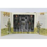 Dragon - A boxed Dragon two action figure set #70004 1:6 WW2 Barbarossa 1941 "Heinrich" and "Erich"