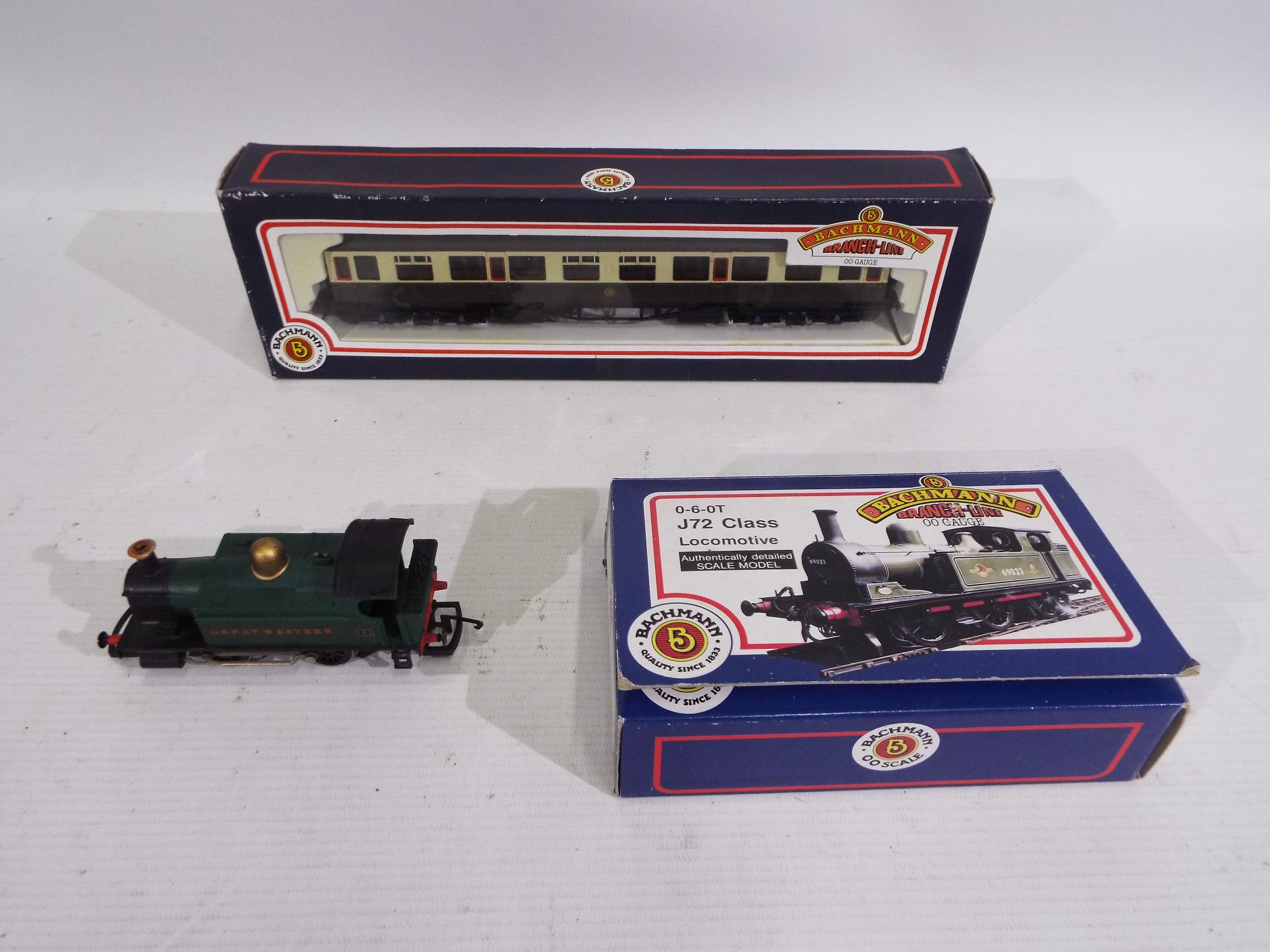 Bachmann, Hornby - 2 x boxed Bachmann OO gauge locomotive and railway carriage,