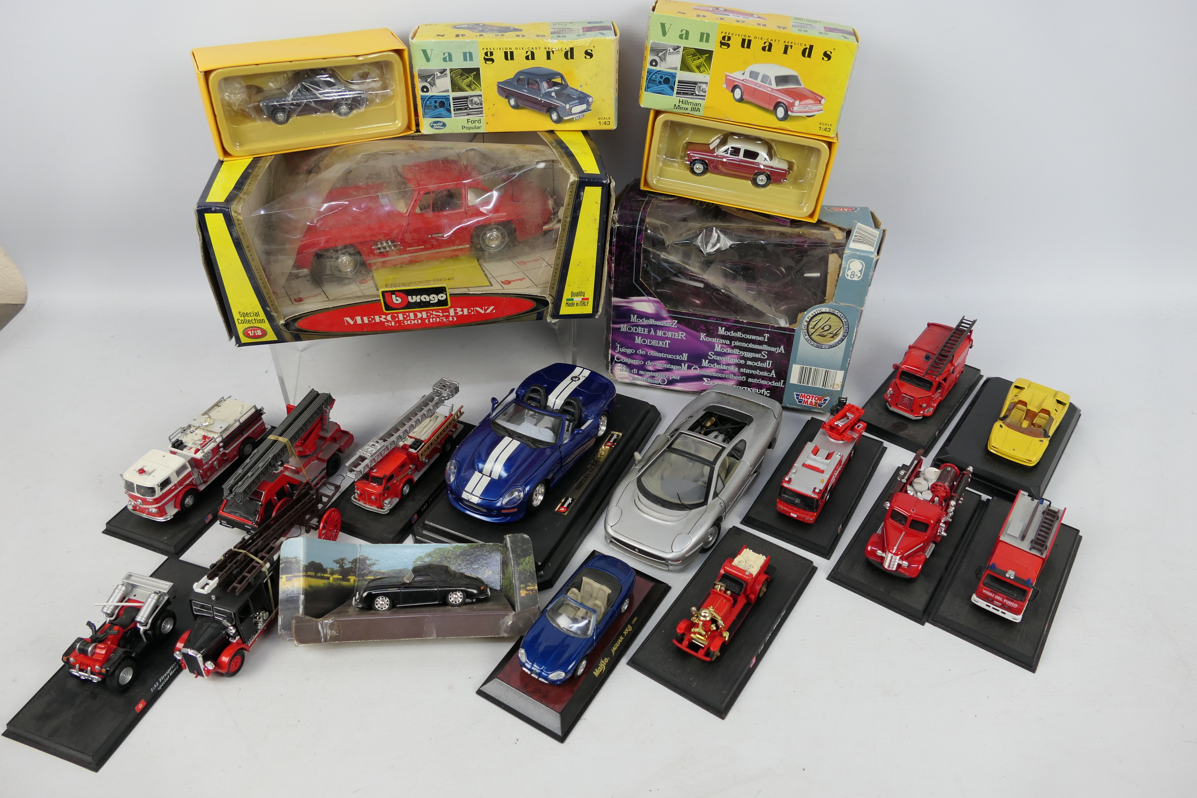 Vanguards - Maisto - Matchbox - Del Prado - Others A mixed collection of boxed and unboxed diecast