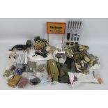 Dragon - DiD - A loose collection of 1:6 scale action figure accessories,