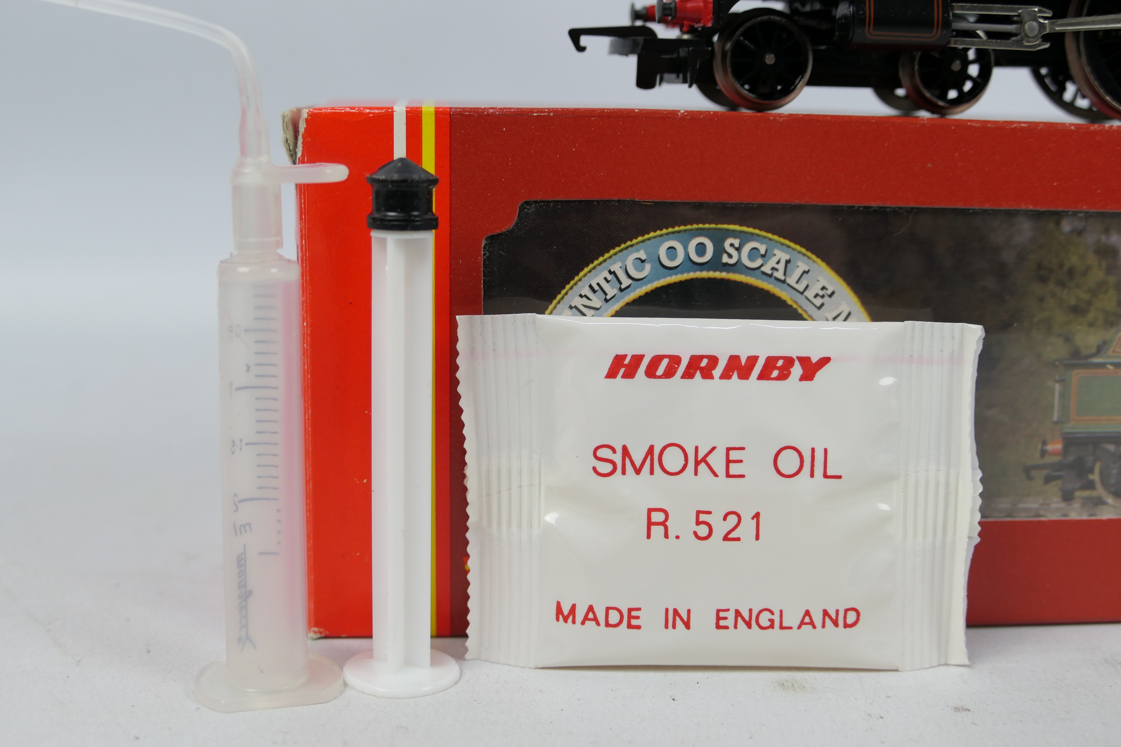 Hornby - A boxed OO gauge Hornby R392 'With Smoke' Country Class 4-4-0 steam locomotive and tender - Image 4 of 6