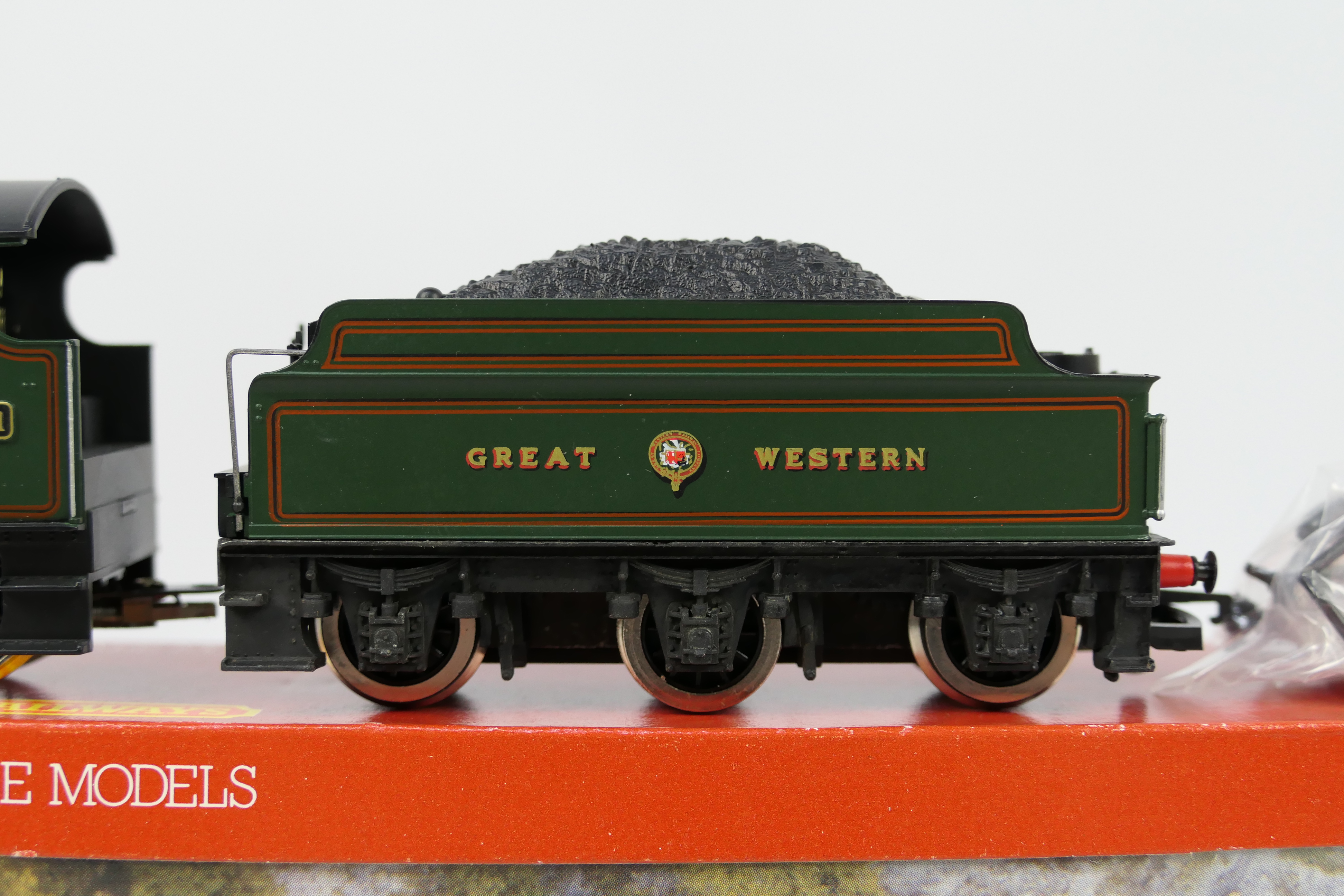 Hornby - A boxed OO gauge Hornby R392 'With Smoke' Country Class 4-4-0 steam locomotive and tender - Image 3 of 6