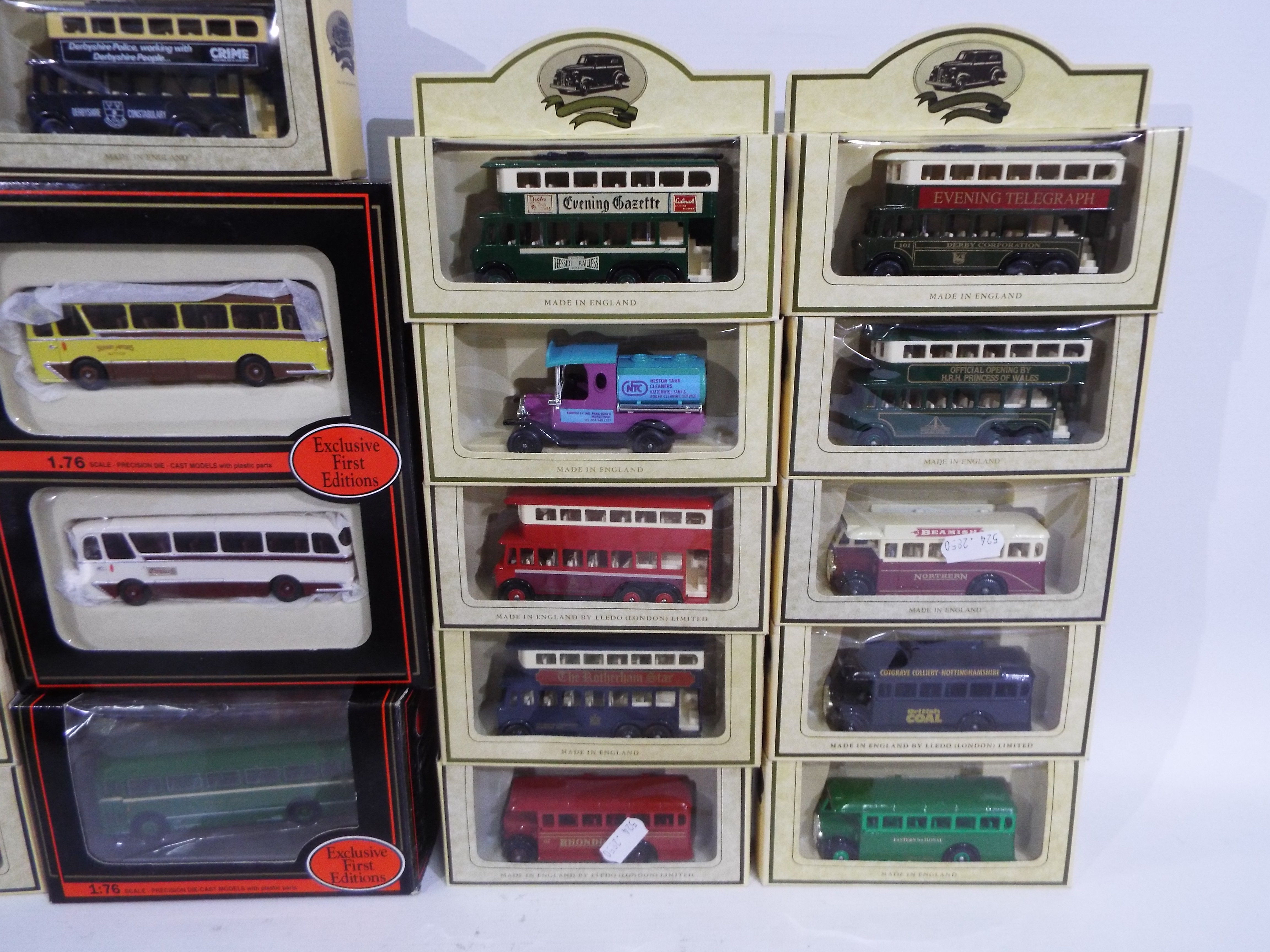 EFE, Lledo - 4 x boxed 1:76 scale die-cast model EFE coaches, - Image 3 of 6