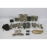 Dragon - 21st Century - DiD - Others - A collection of accessories suitable for 1:6 scale action