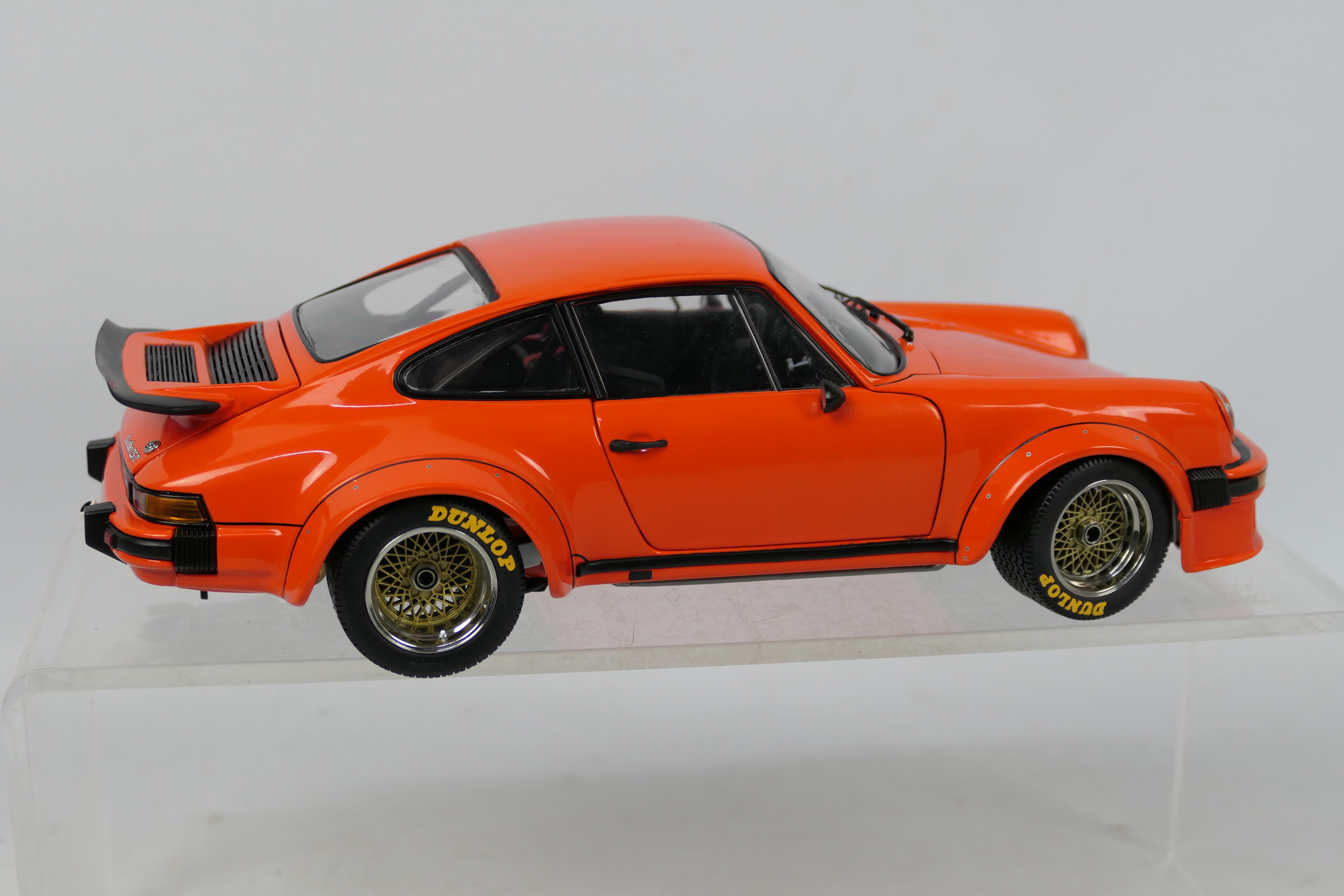 Exoto - Racing Legends - A boxed 1976 Porsche 934 Turbo RSR in 1:18 scale # 18092. - Image 4 of 5