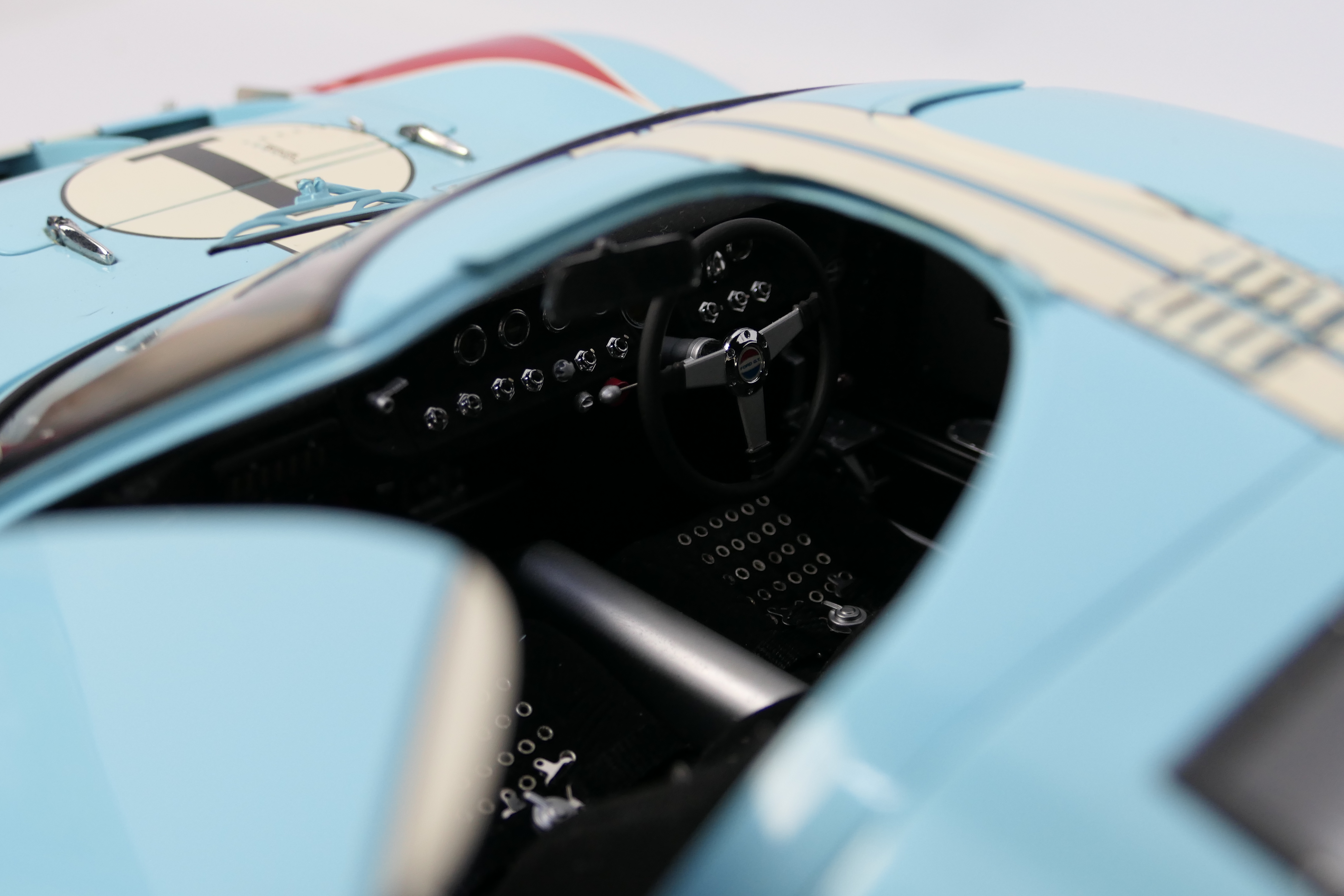 Exoto - A rare boxed 1:10 scale Ford GT40 MkII # LMC10011. - Image 8 of 24