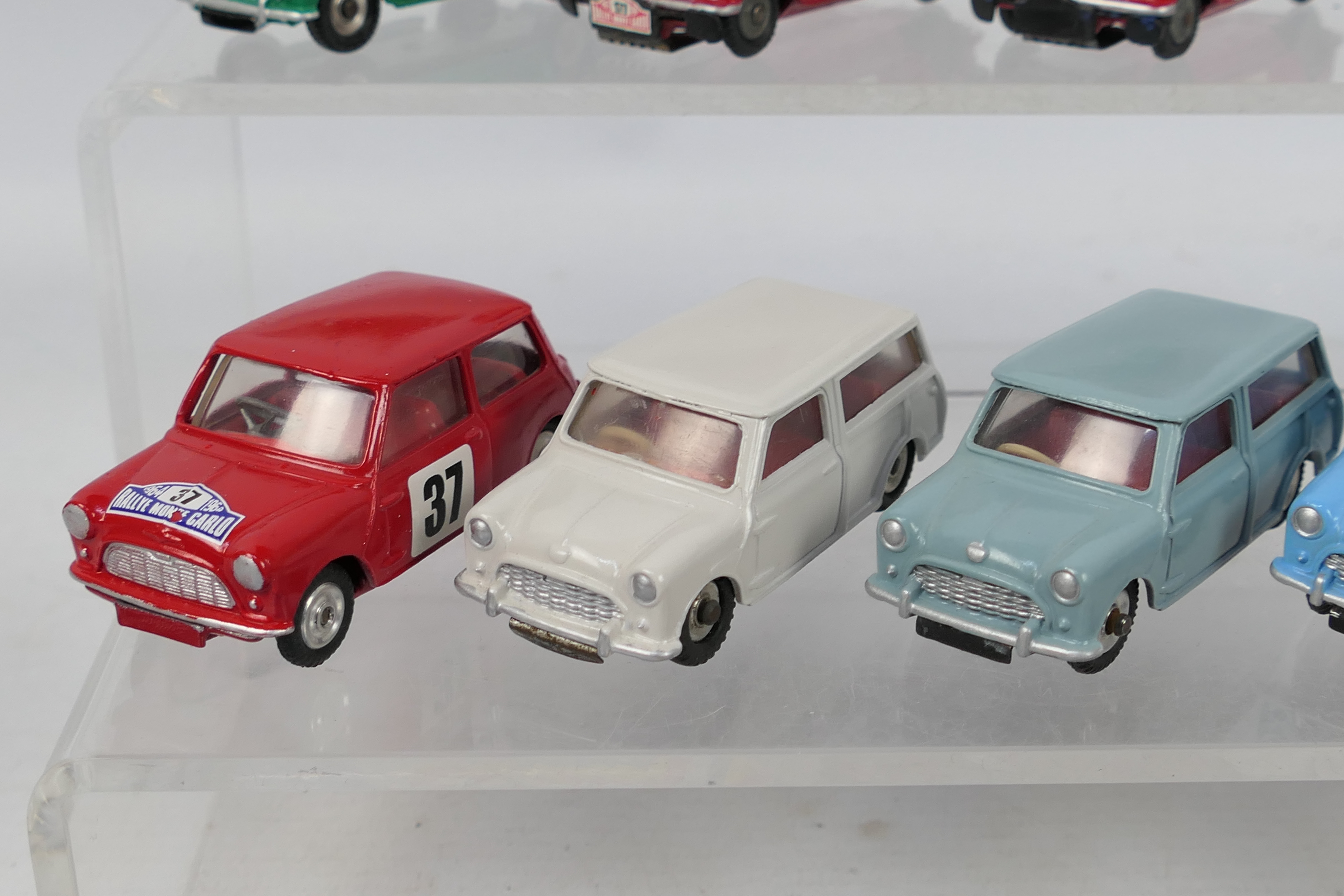 Dinky - Corgi - 15 x unboxed refurbished Mini models in 1:43 scale including AA Van # 274, - Image 4 of 7