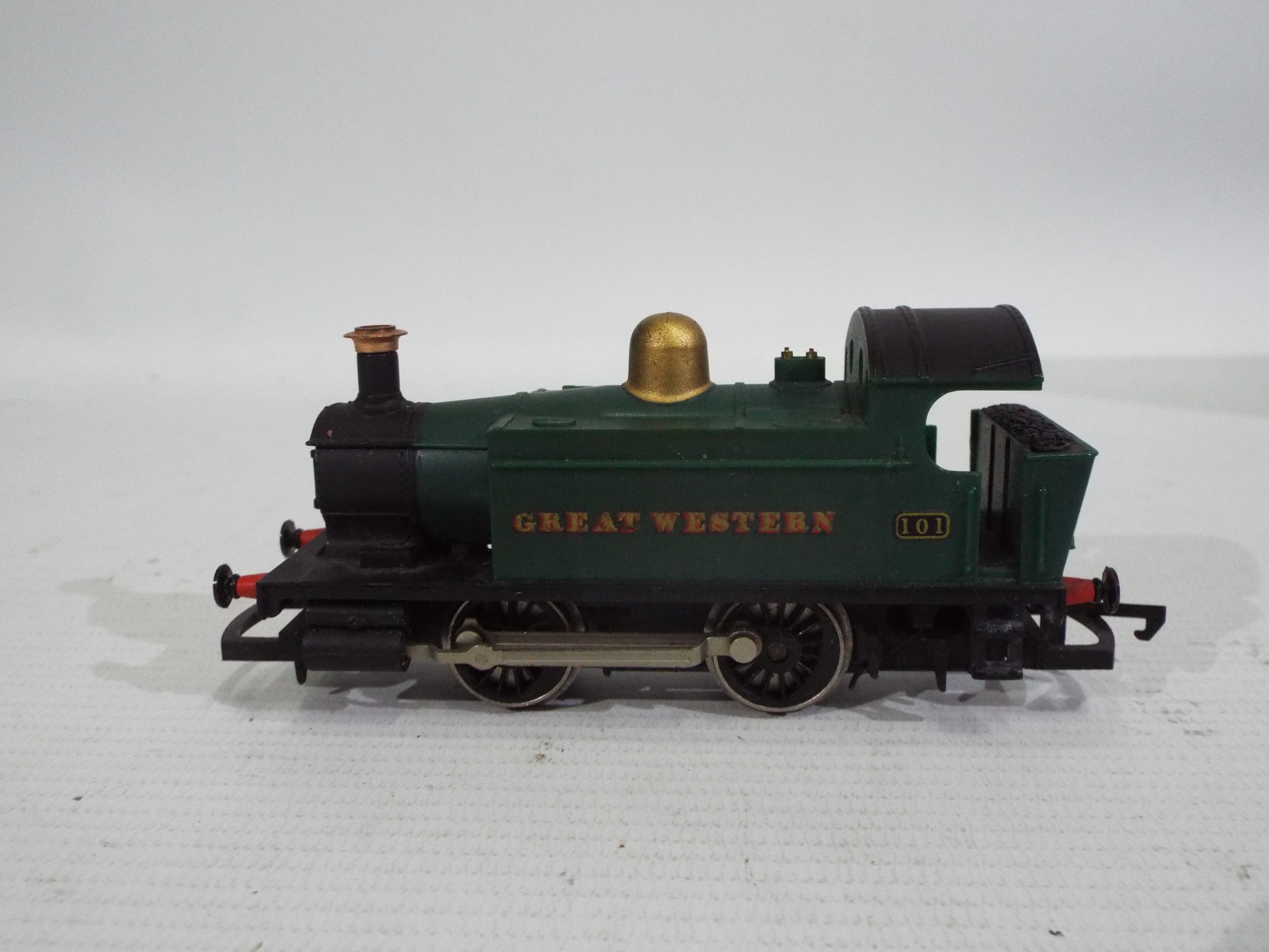 Bachmann, Hornby - 2 x boxed Bachmann OO gauge locomotive and railway carriage, - Image 4 of 5