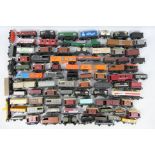 Fleischmann - Hornby - Lima - Triang - Others - Over 50 unboxed OO / HO gauge freight rolling stock