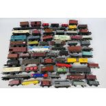 Hornby - Lima - Others - In excess of 40 OO / HO gauge freight rolling stock items.