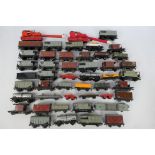 Hornby - Hornby Dublo - In excess of 30 unboxed items of OO gauge freight rolling stock.
