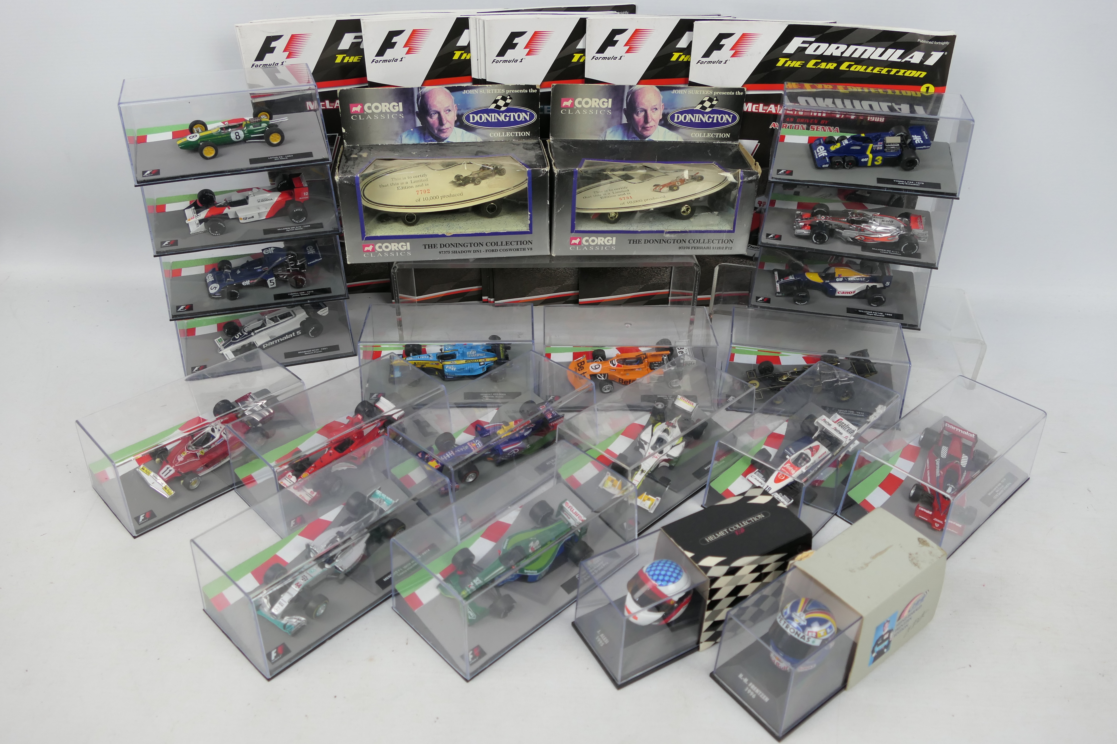 Panini F1 Car Collection - Corgi - Minichamps - A collection of 18 Formula One cars in 1:43 scale