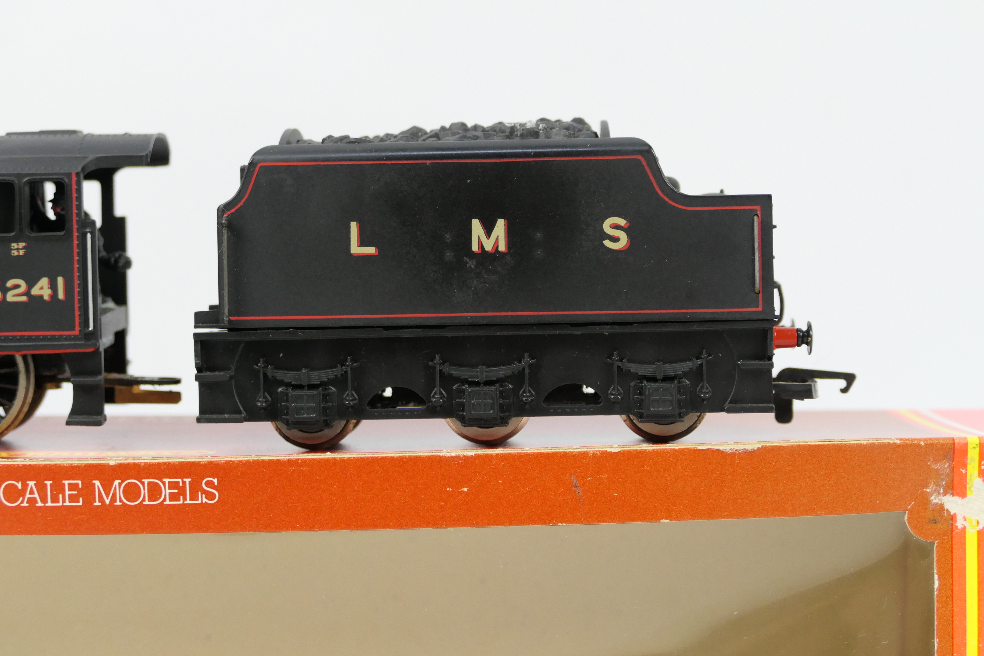 Hornby - A boxed Hornby R858 OO gauge Class 5 4-6-0 steam locomotive and tender Op. - Image 3 of 3