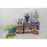 Futurama - Pixar - 3 x boxed wind up robots from the Futurama series, Bender, Nibbler and URL,