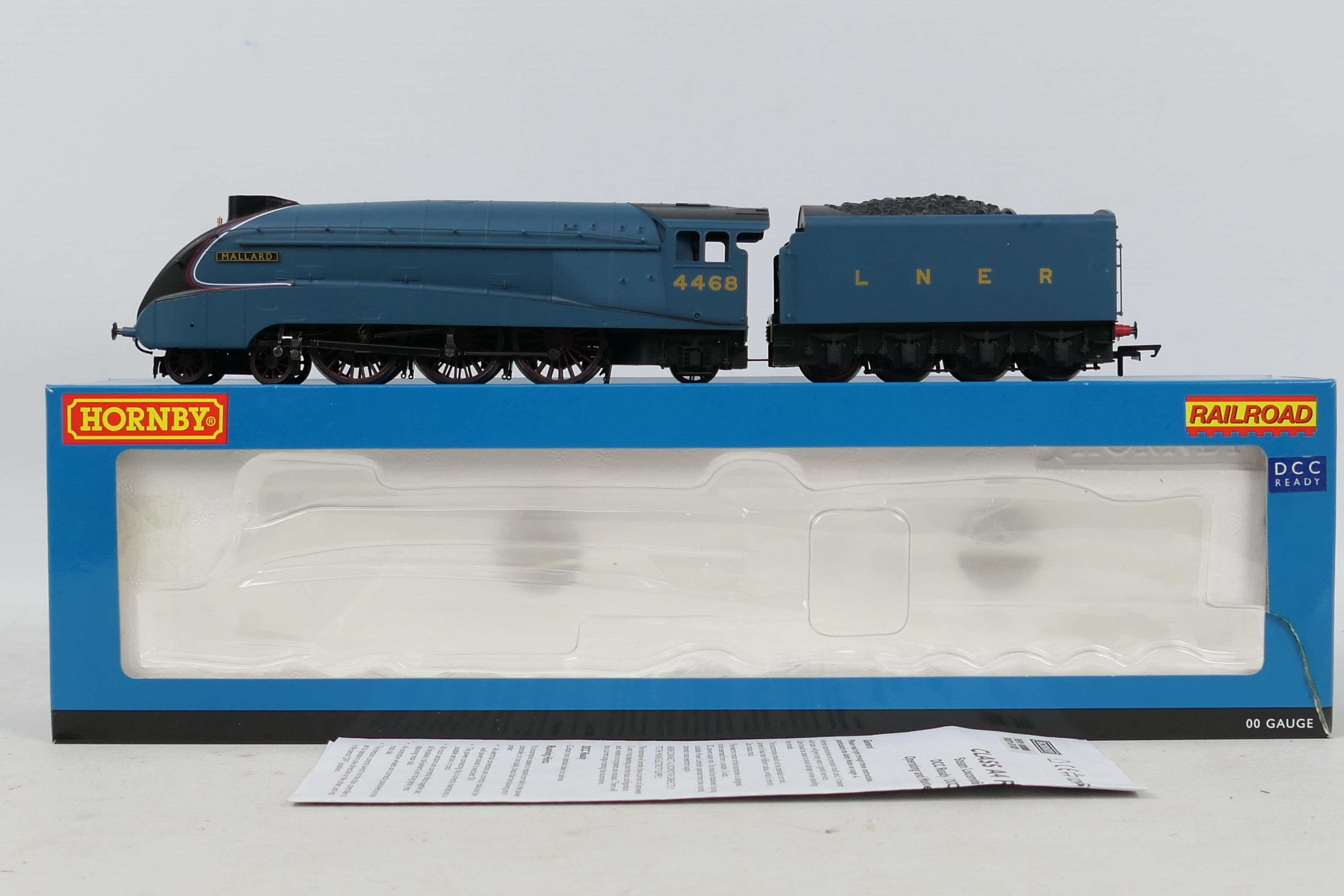 Hornby - Mallard. A boxed Hornby R3371 LNER Class A4 'Mallard' No.