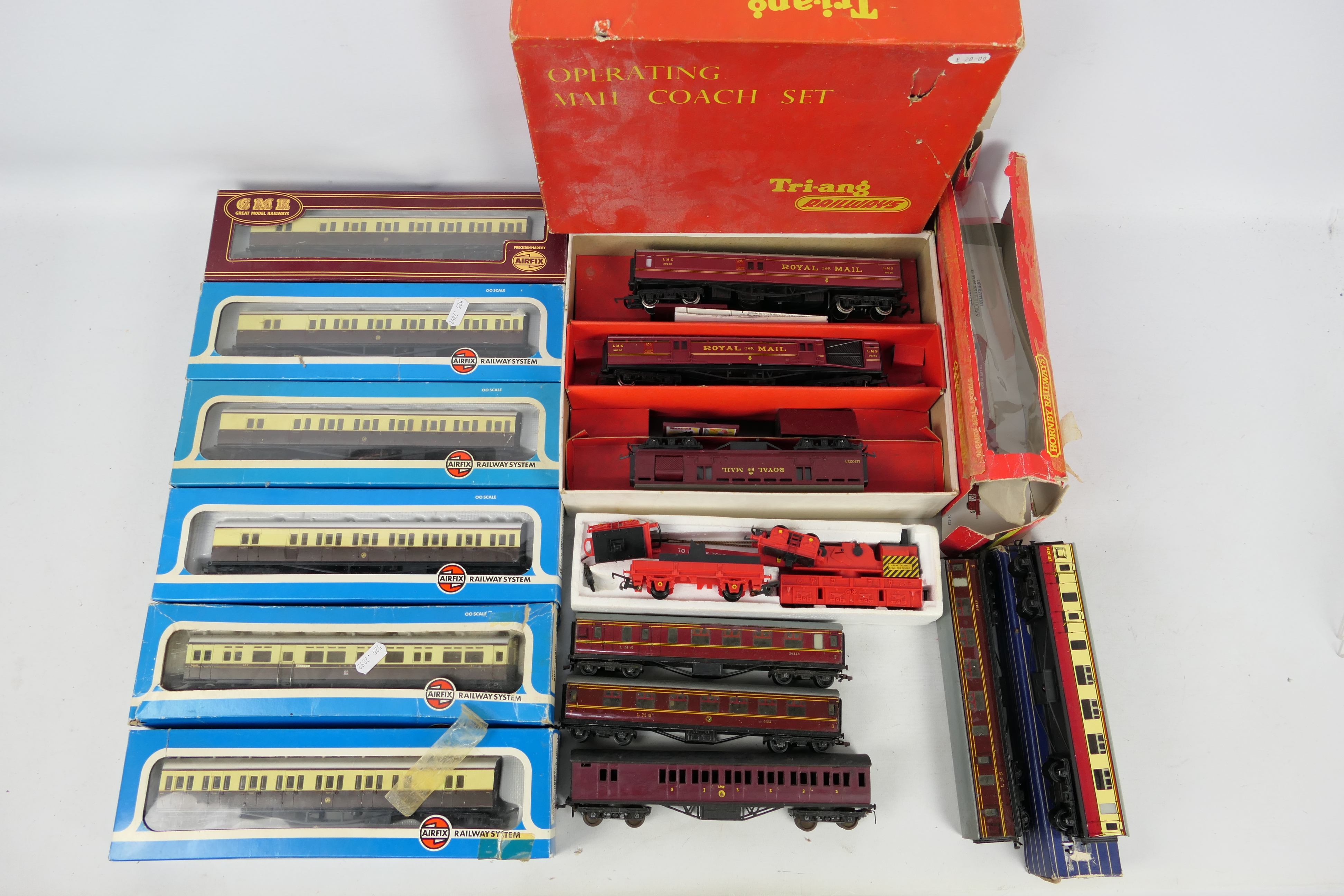 Hornby - Airfix - Triang - A rake of mainly boxed OO gauge passenger and freight rolling stock.
