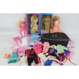 Mattel - Barbie - The Heart Family - 4 x dolls and a quantity of clothing and accessories including