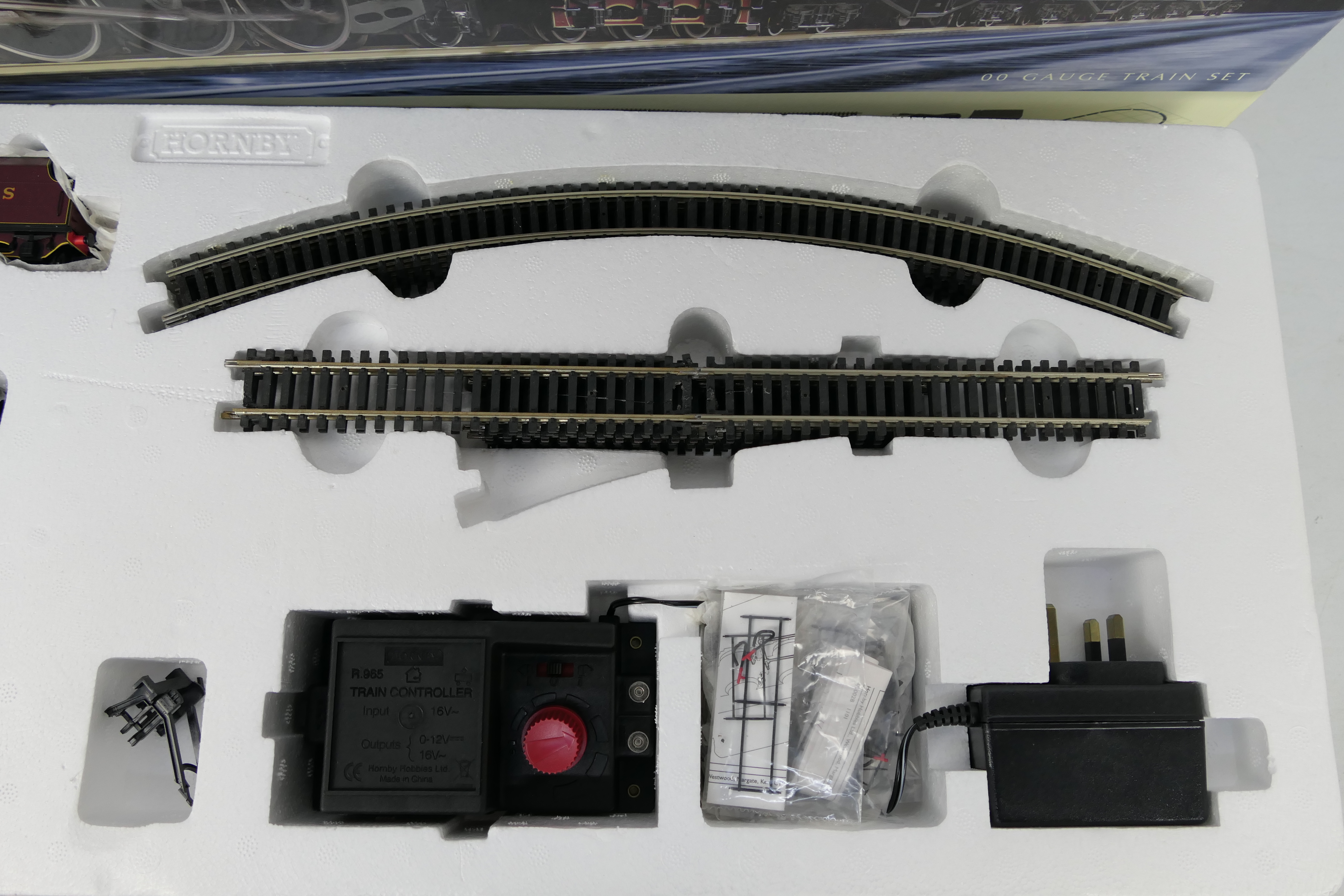 Hornby - A boxed Hornby DCC READY 'Marks & Spencer Special Edition' The Night Scot OO gauge train - Image 4 of 4