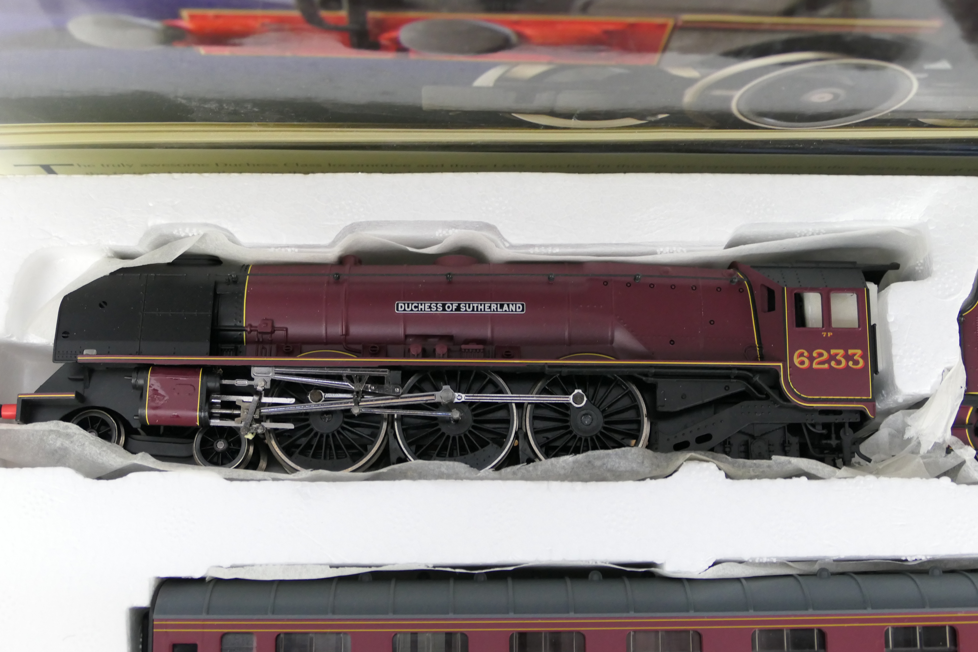 Hornby - A boxed Hornby DCC READY 'Marks & Spencer Special Edition' The Night Scot OO gauge train - Image 3 of 4
