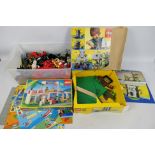 Lego - 2 x boxed sets and a quantity of loose pieces and sets of instructions.