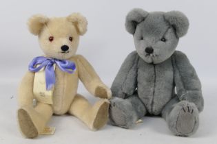 Big Softies - 2 x bears by Lyle, they stand 36 cm tall with stitched noses and leather pads.